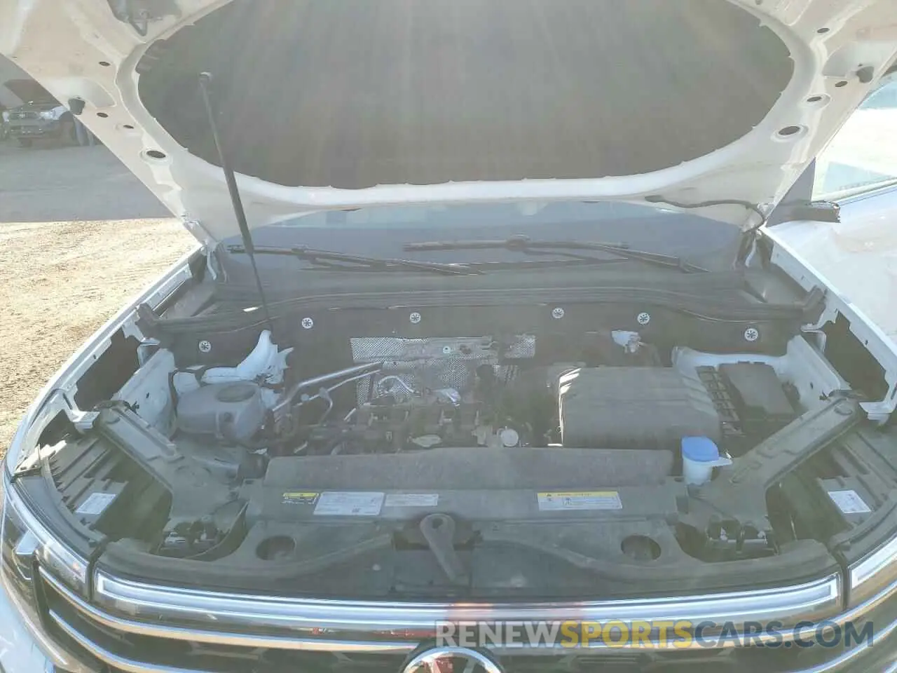 12 Photograph of a damaged car 1V2LR2CA2RC509410 VOLKSWAGEN ATLAS 2024
