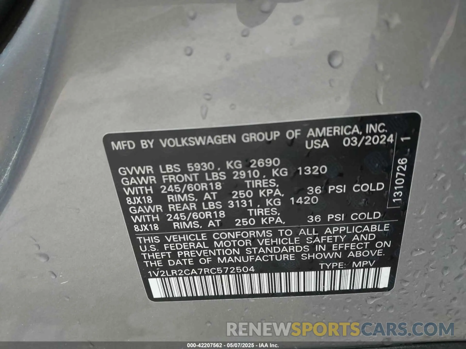 9 Photograph of a damaged car 1V2LR2CA7RC572504 VOLKSWAGEN ATLAS 2024