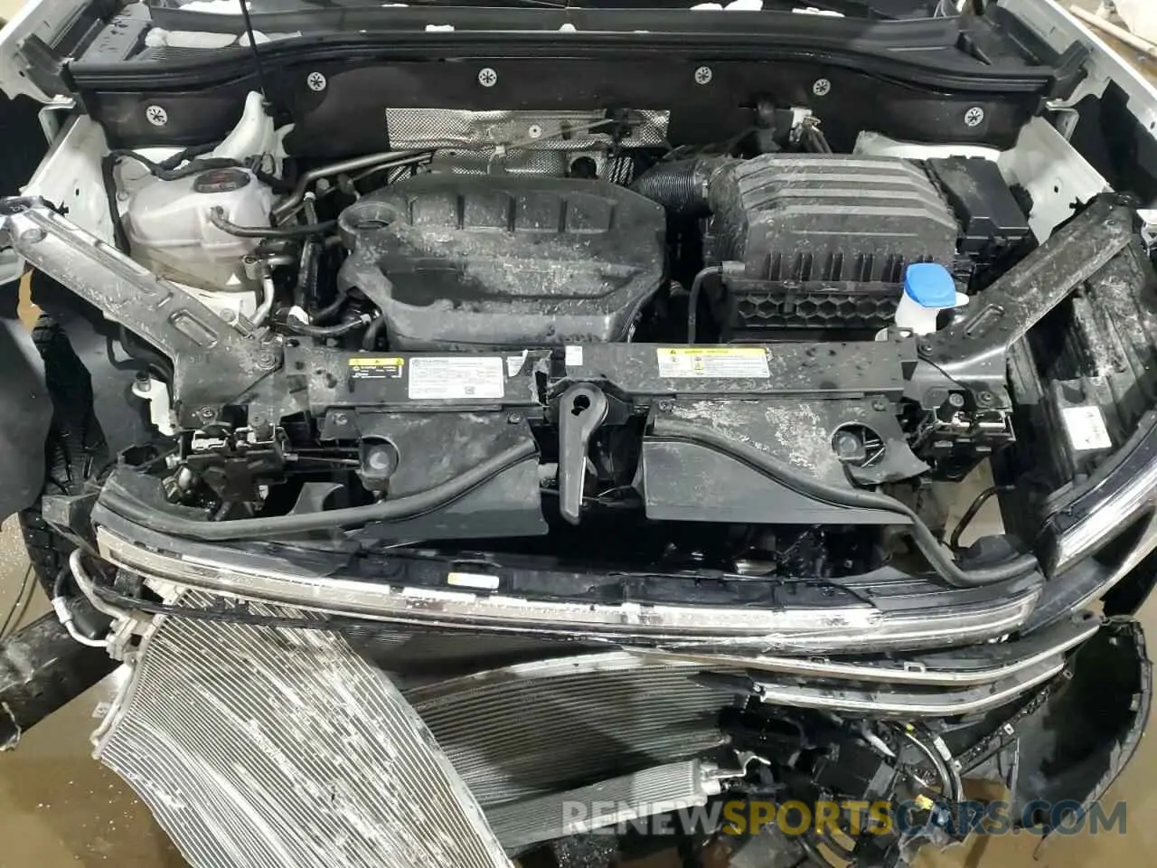 12 Photograph of a damaged car 1V2LR2CA9RC585416 VOLKSWAGEN ATLAS 2024
