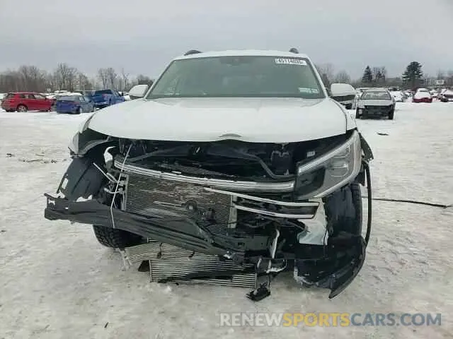 15 Photograph of a damaged car 1V2LR2CA9RC585416 VOLKSWAGEN ATLAS 2024