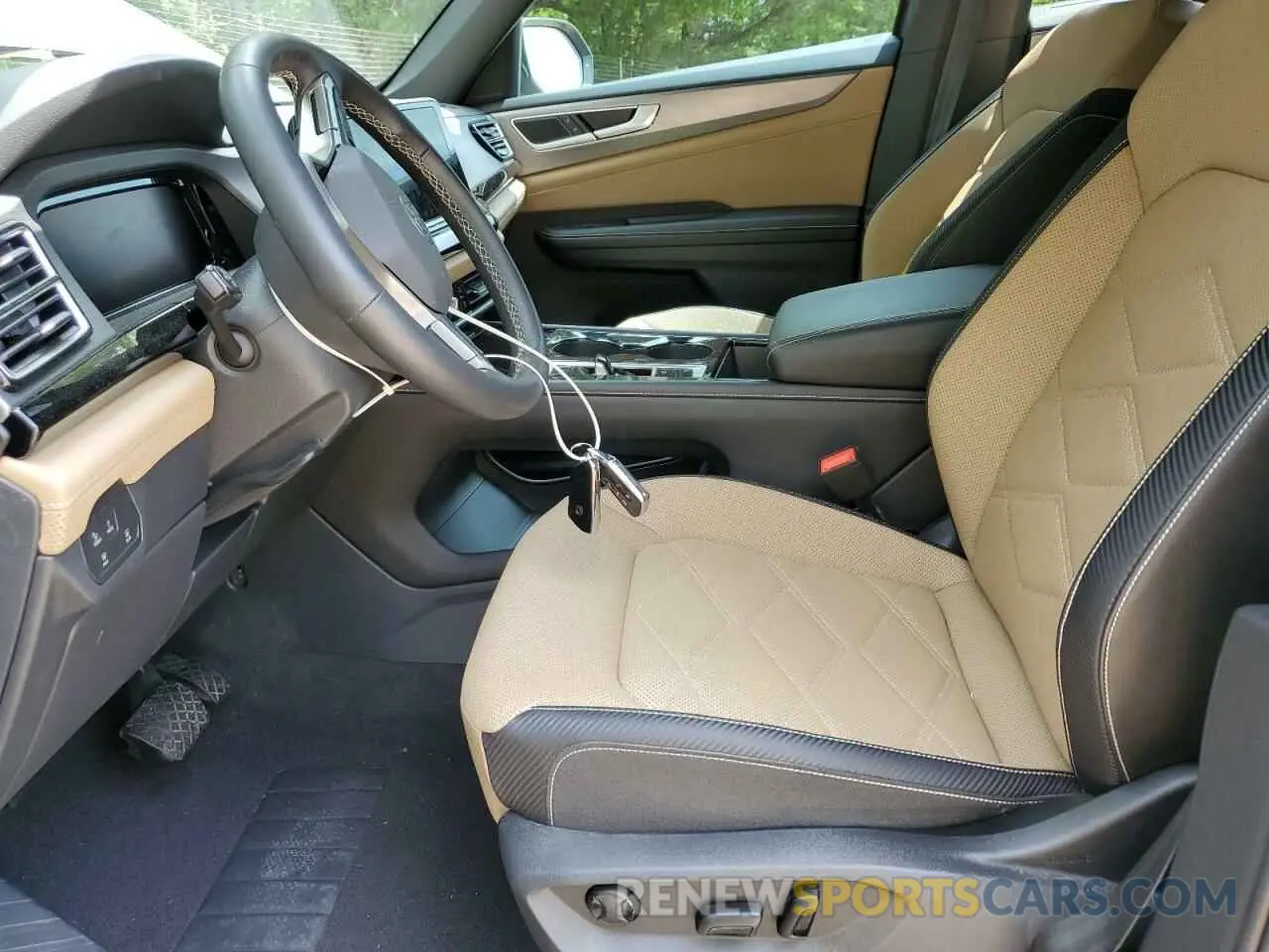 7 Photograph of a damaged car 1V2WE2CA0RC209115 VOLKSWAGEN ATLAS 2024