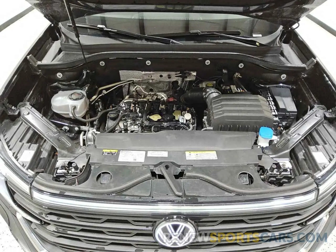 12 Photograph of a damaged car 1V2WE2CA3RC217922 VOLKSWAGEN ATLAS 2024