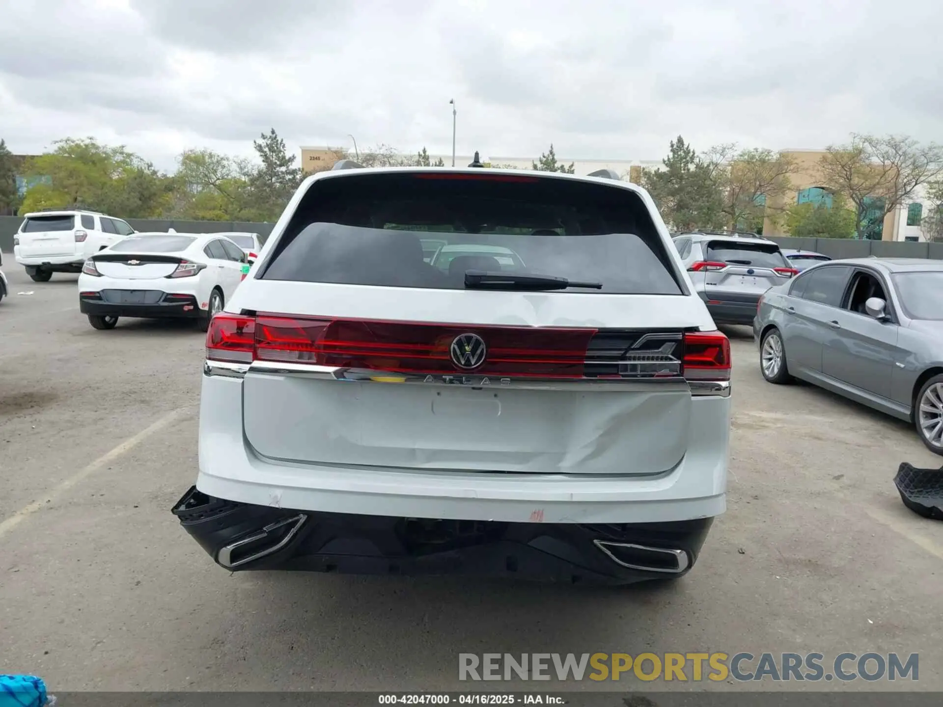 16 Фотография поврежденного автомобиля 1V2WR2CA2RC560161 VOLKSWAGEN ATLAS 2024