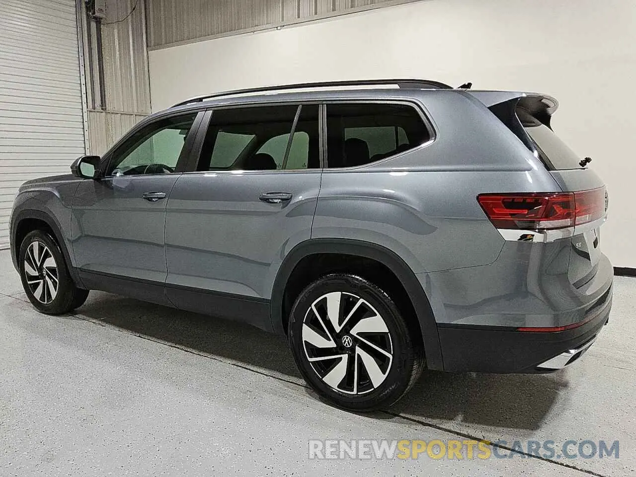 2 Фотография поврежденного автомобиля 1V2WR2CA3RC534264 VOLKSWAGEN ATLAS 2024