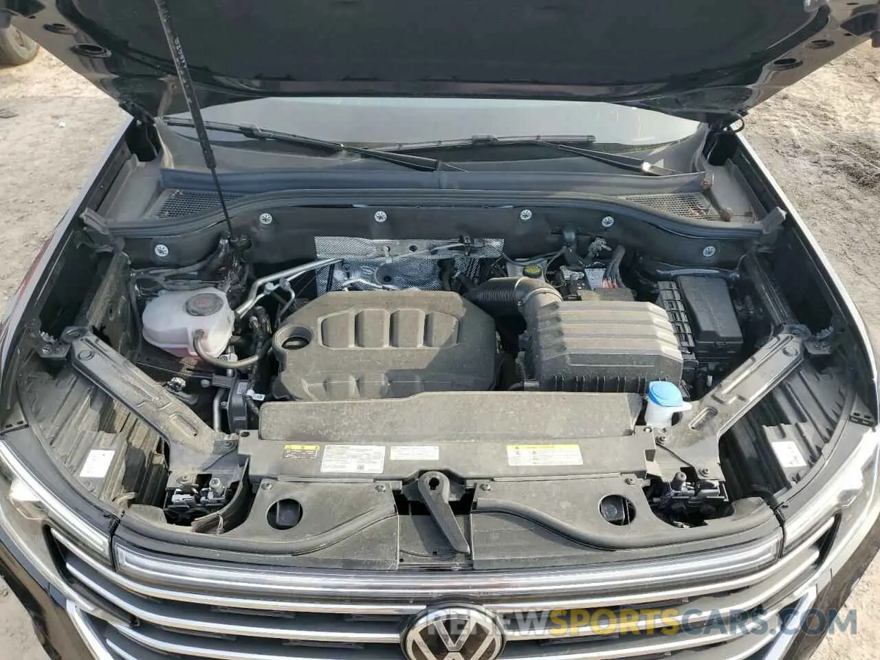 12 Photograph of a damaged car 1V2WR2CA4RC561067 VOLKSWAGEN ATLAS 2024