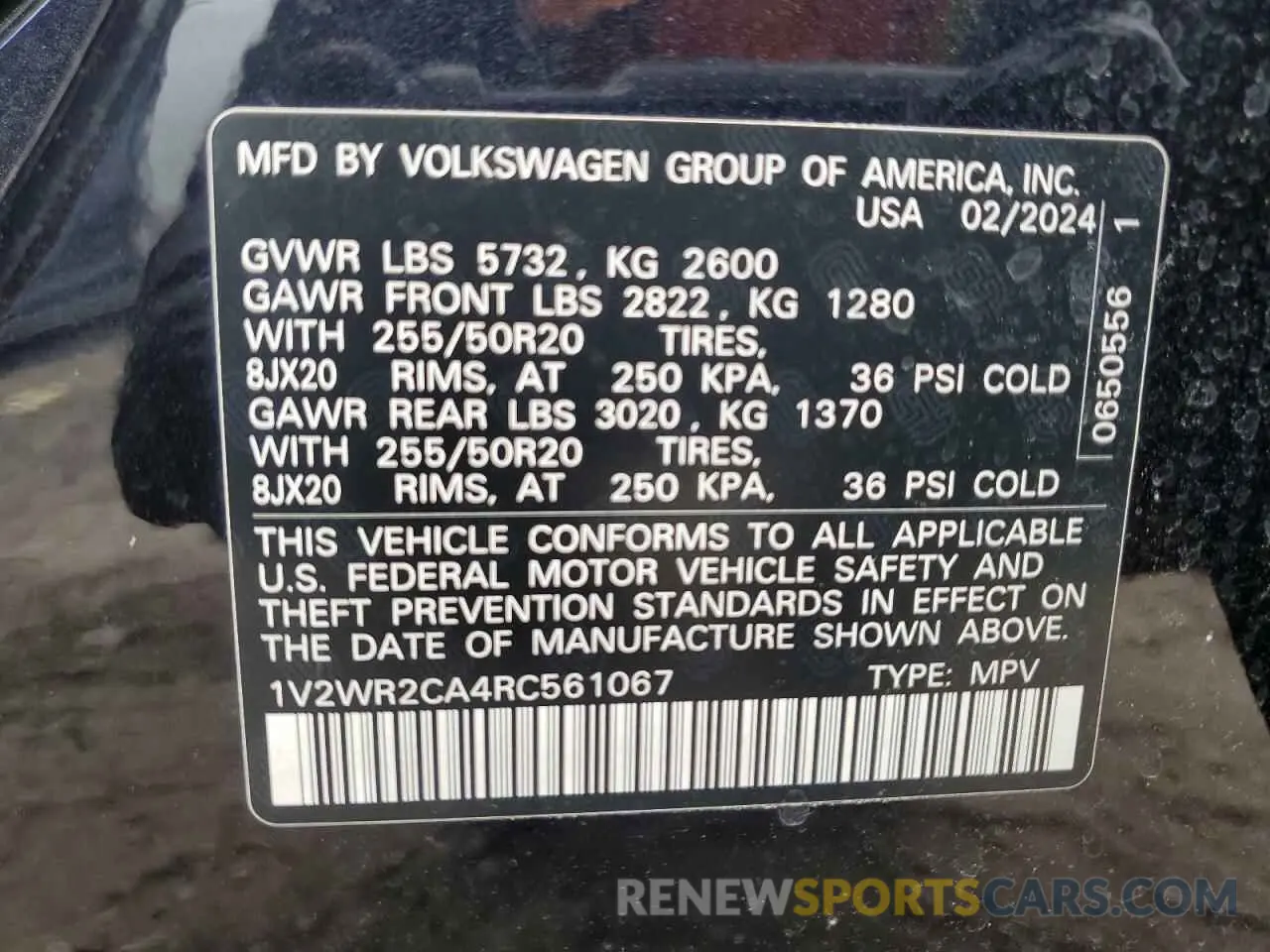 14 Photograph of a damaged car 1V2WR2CA4RC561067 VOLKSWAGEN ATLAS 2024