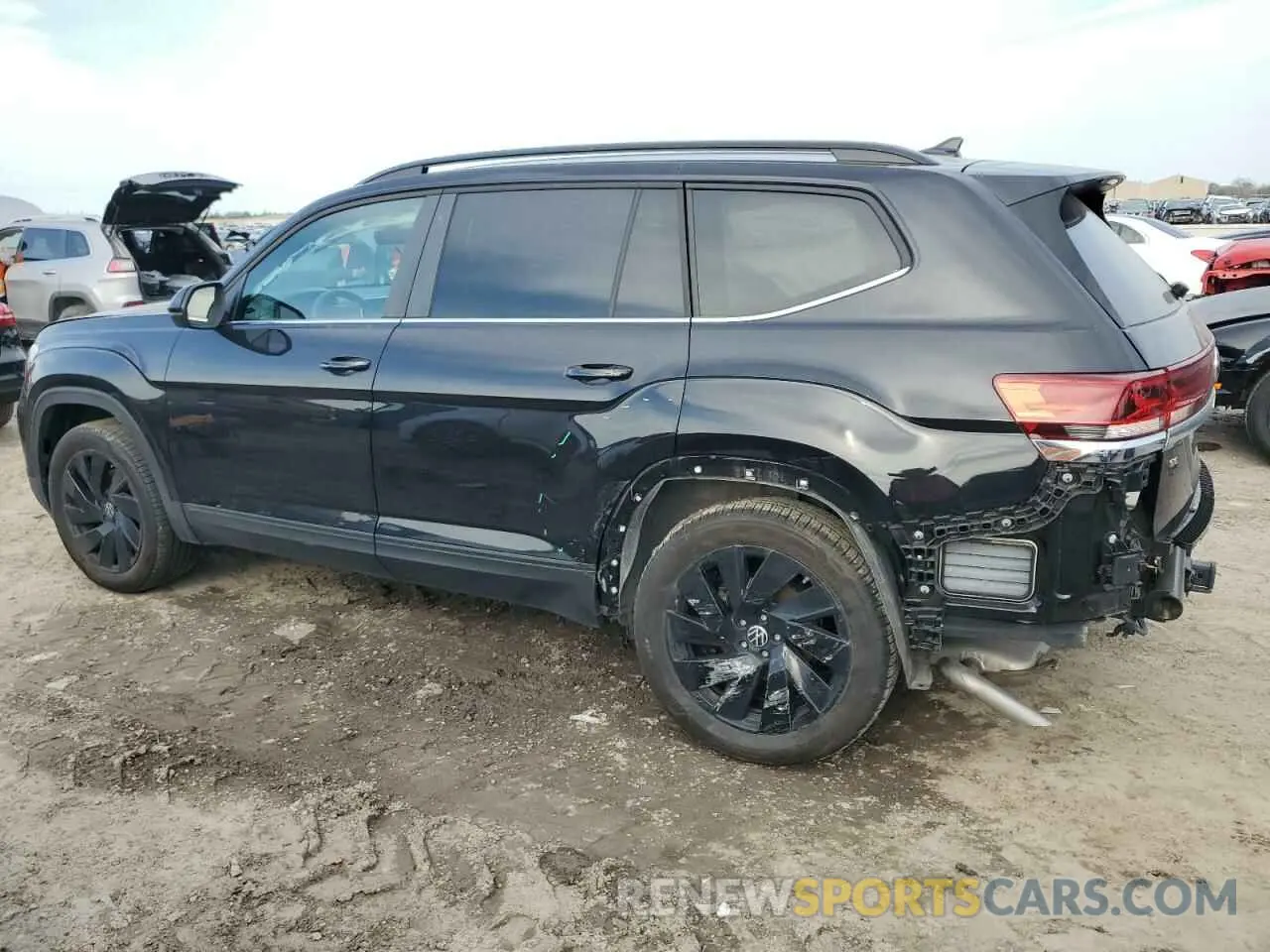 2 Photograph of a damaged car 1V2WR2CA4RC561067 VOLKSWAGEN ATLAS 2024