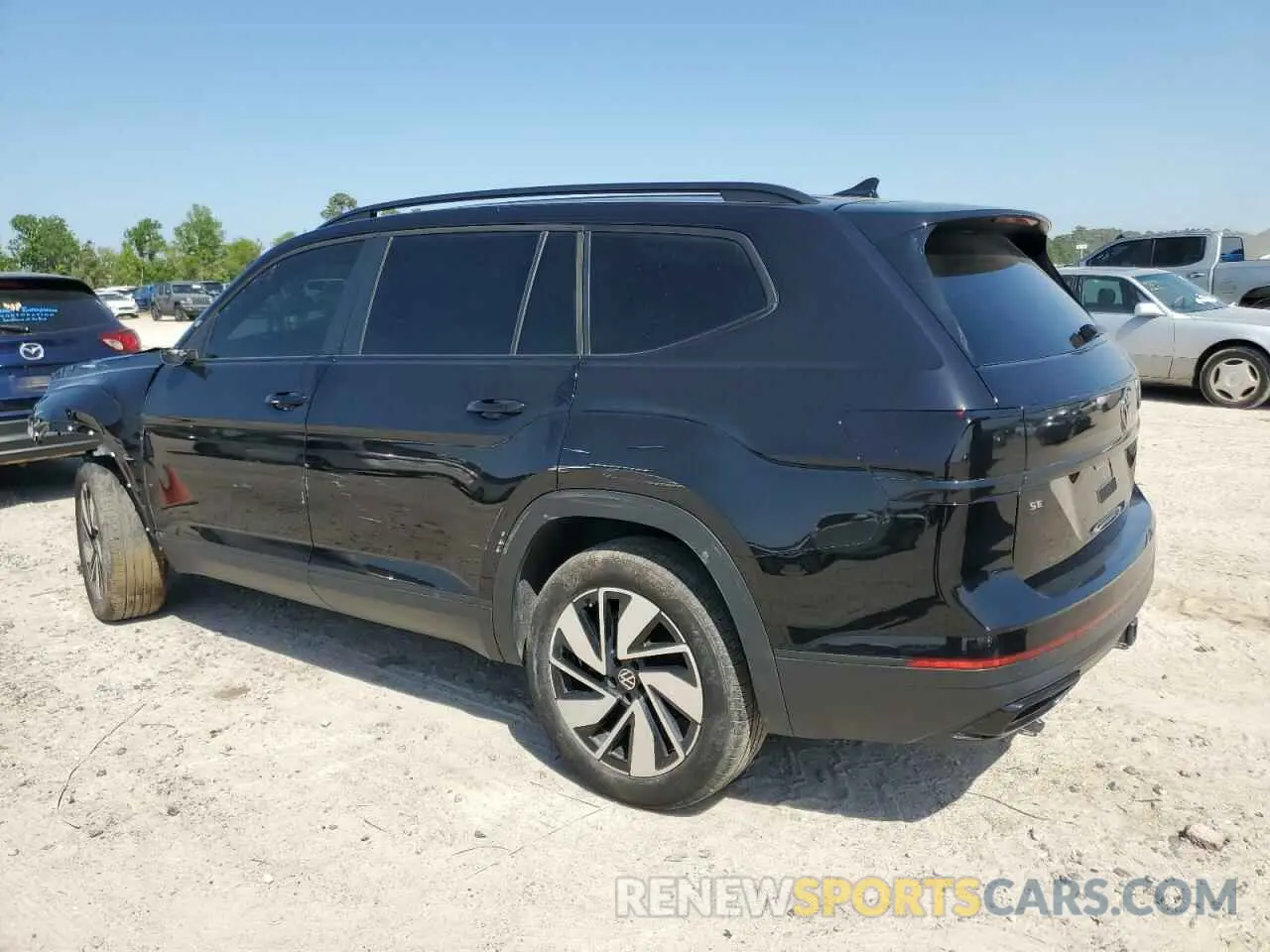 2 Photograph of a damaged car 1V2WR2CA5RC548831 VOLKSWAGEN ATLAS 2024