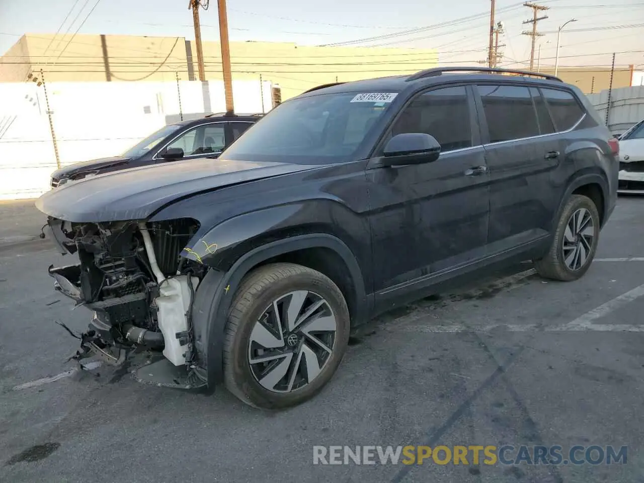 1 Photograph of a damaged car 1V2WR2CA9RC514763 VOLKSWAGEN ATLAS 2024