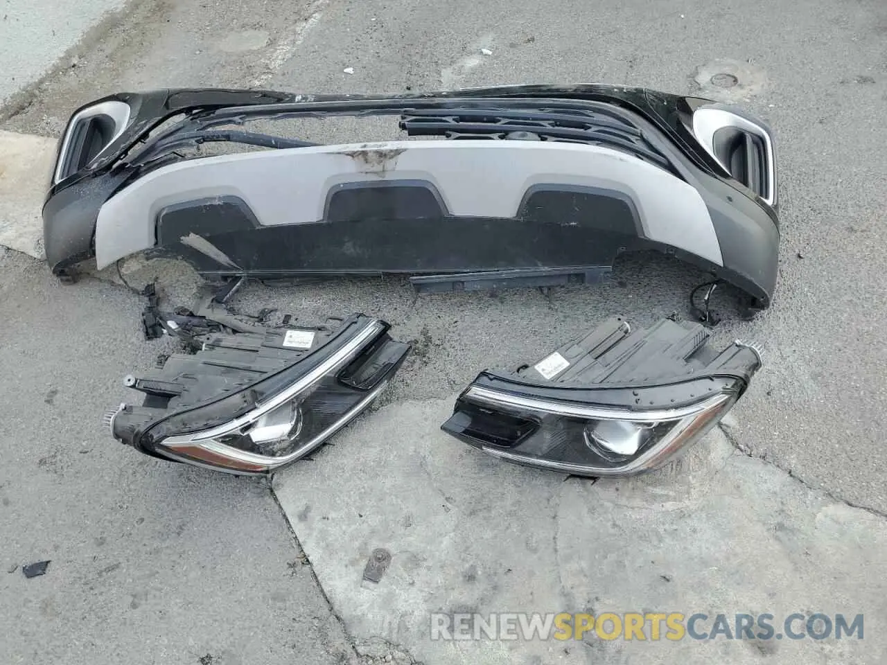 15 Photograph of a damaged car 1V2WR2CA9RC514763 VOLKSWAGEN ATLAS 2024