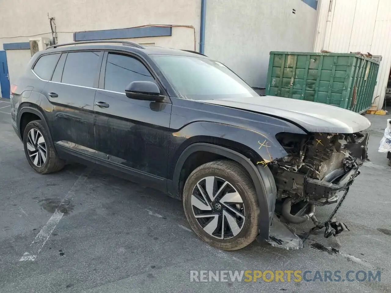 4 Photograph of a damaged car 1V2WR2CA9RC514763 VOLKSWAGEN ATLAS 2024