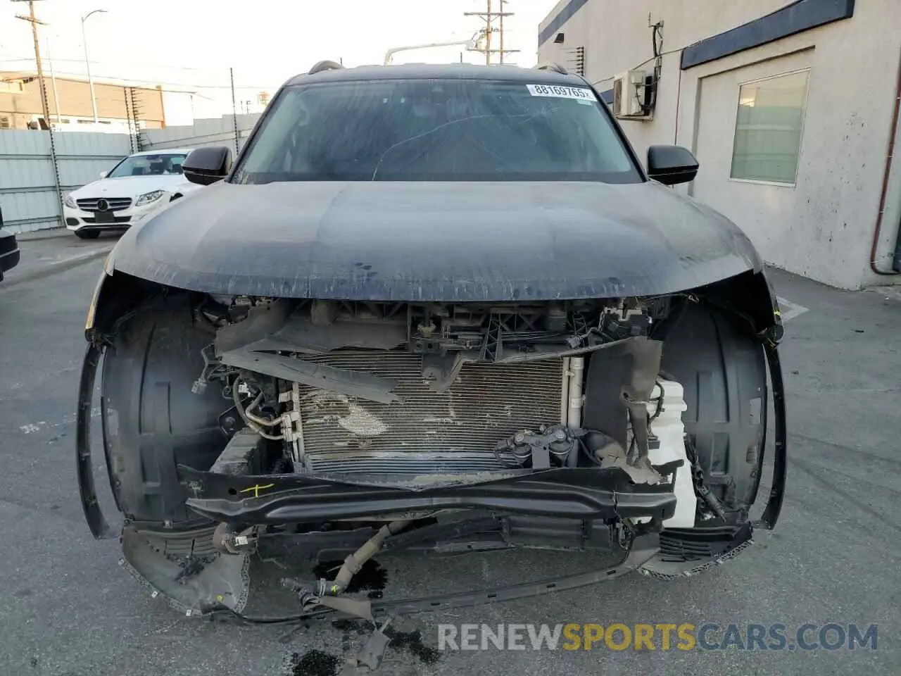 5 Photograph of a damaged car 1V2WR2CA9RC514763 VOLKSWAGEN ATLAS 2024