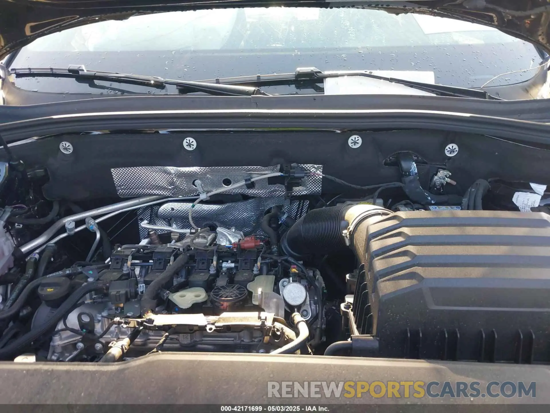 10 Photograph of a damaged car 1V2CR2CA1SC504687 VOLKSWAGEN ATLAS 2025