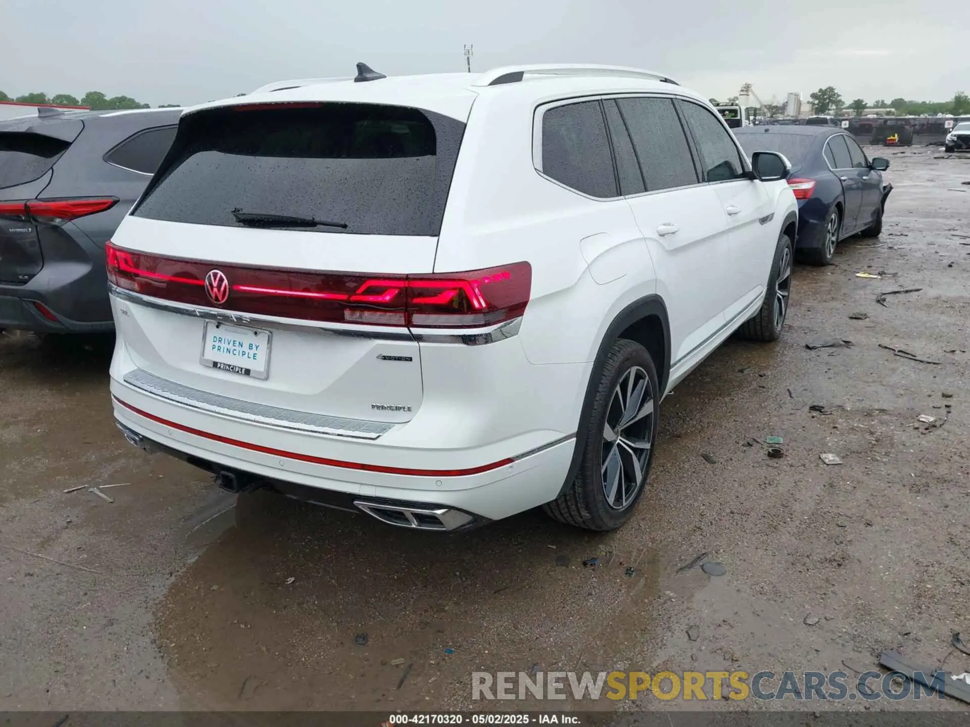4 Фотография поврежденного автомобиля 1V2FR2CA8SC539126 VOLKSWAGEN ATLAS 2025