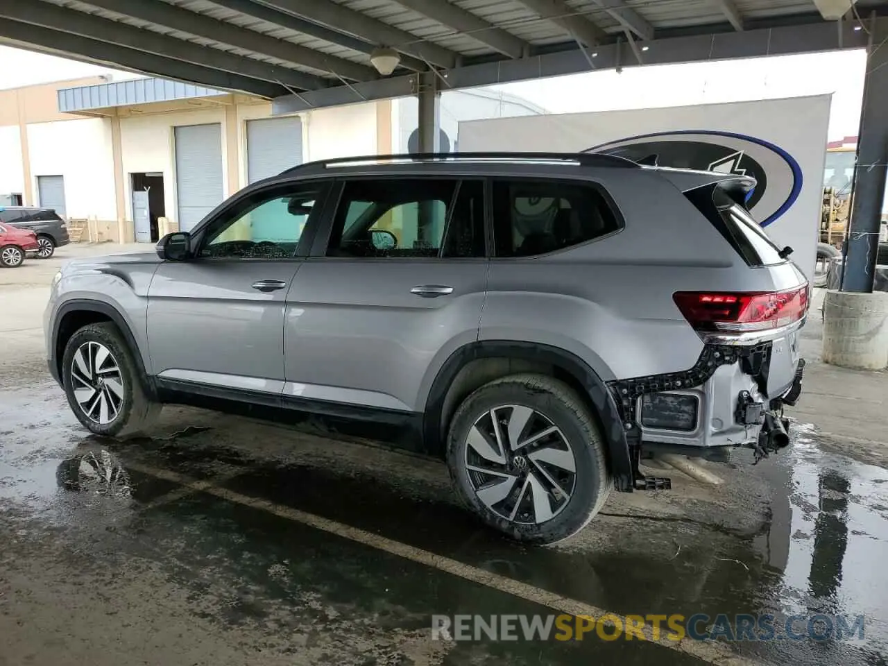 2 Photograph of a damaged car 1V2HR2CA5SC519215 VOLKSWAGEN ATLAS 2025