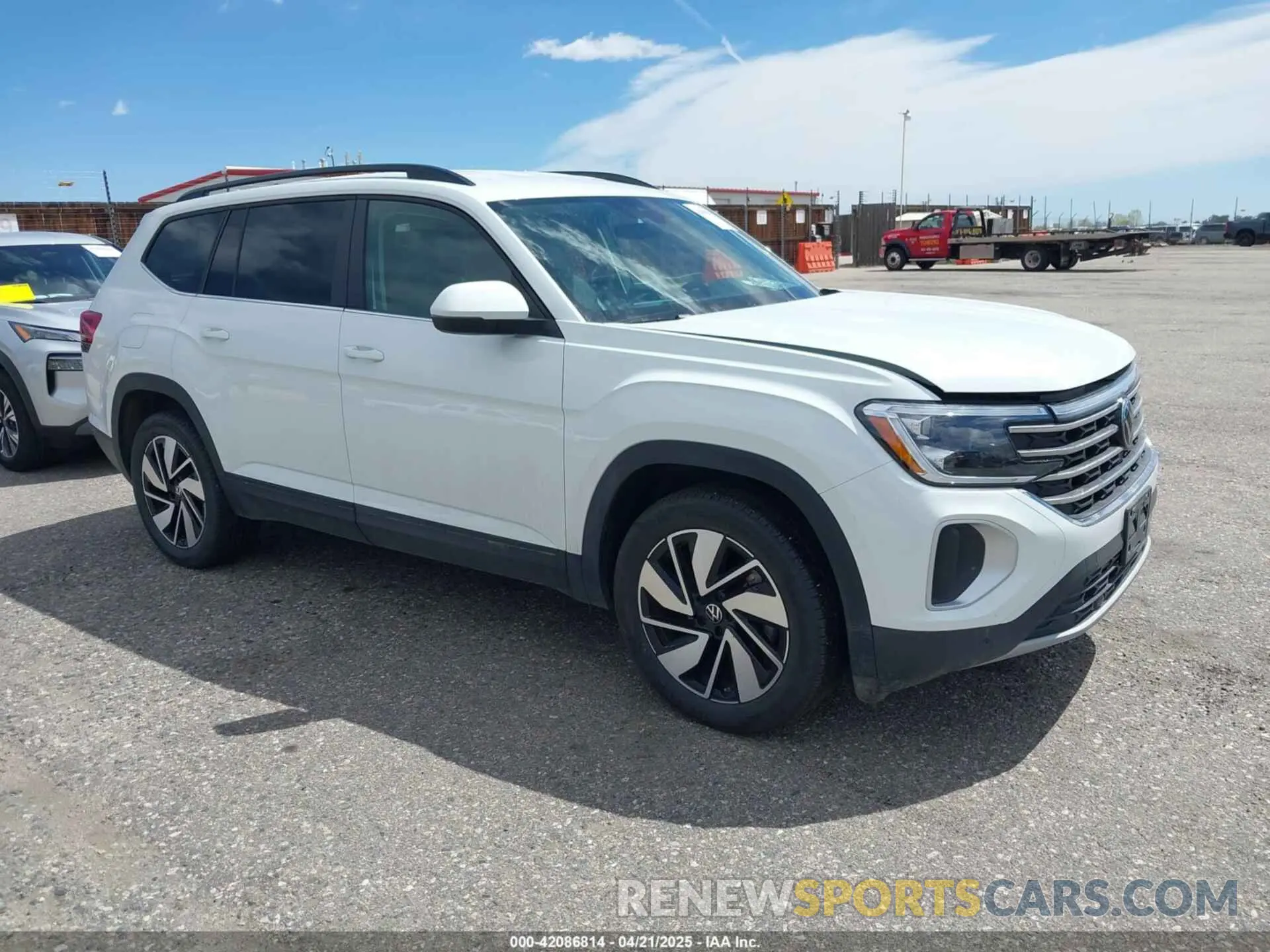 1 Фотография поврежденного автомобиля 1V2HR2CA6SC500561 VOLKSWAGEN ATLAS 2025