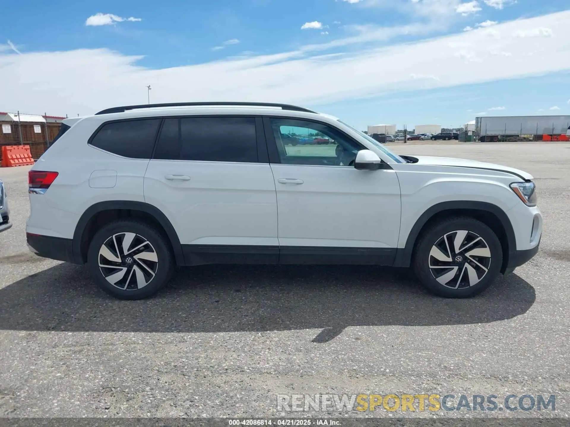 13 Фотография поврежденного автомобиля 1V2HR2CA6SC500561 VOLKSWAGEN ATLAS 2025