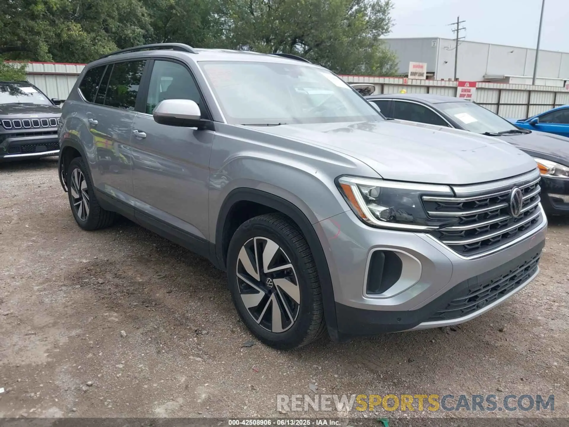 1 Фотография поврежденного автомобиля 1V2HR2CA8SC531486 VOLKSWAGEN ATLAS 2025