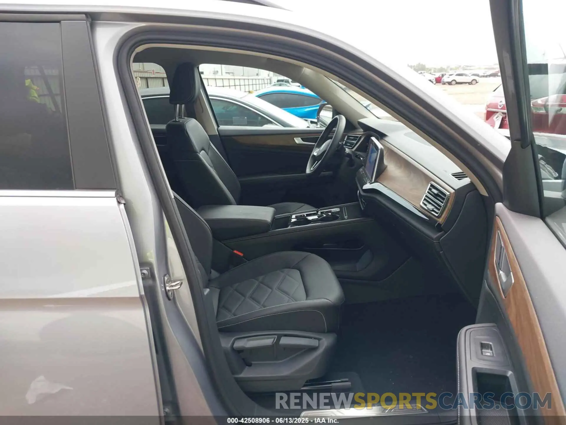 5 Фотография поврежденного автомобиля 1V2HR2CA8SC531486 VOLKSWAGEN ATLAS 2025