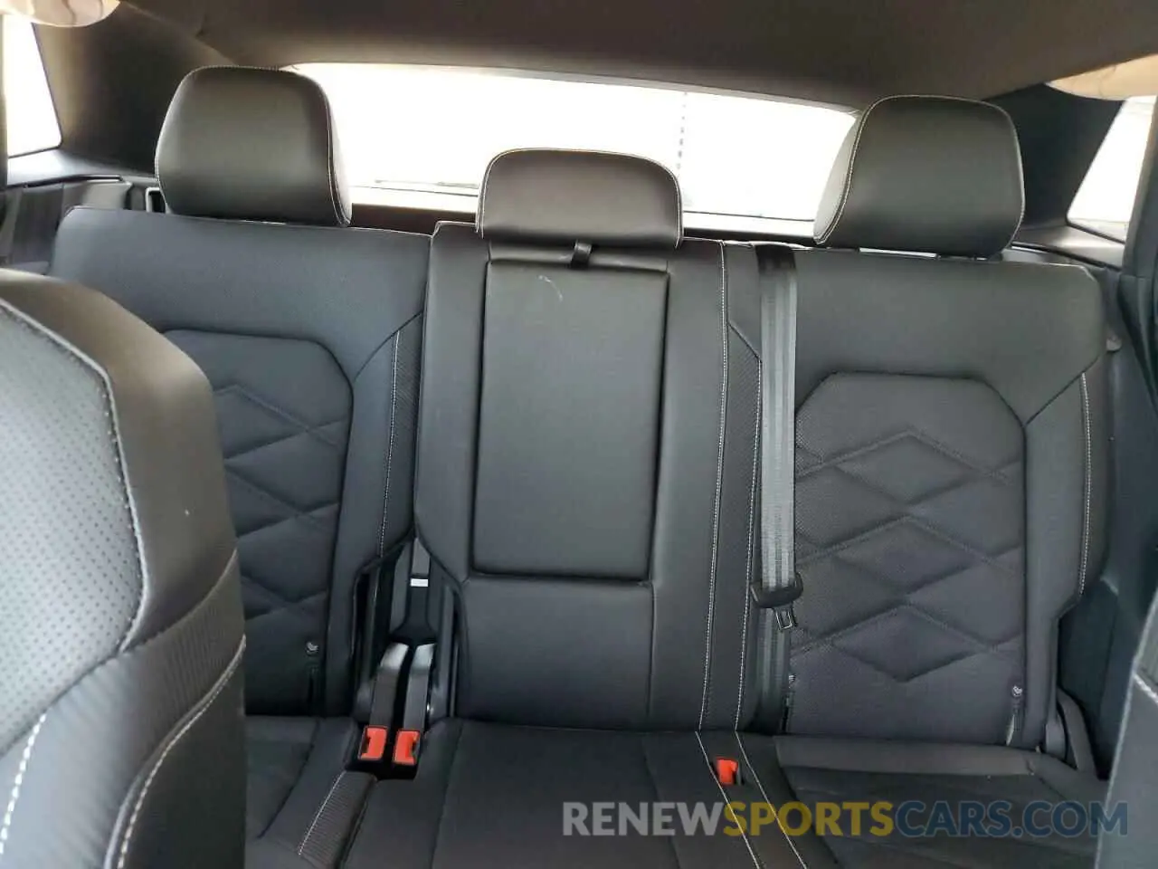 10 Photograph of a damaged car 1V2WE2CA5SC207253 VOLKSWAGEN ATLAS 2025
