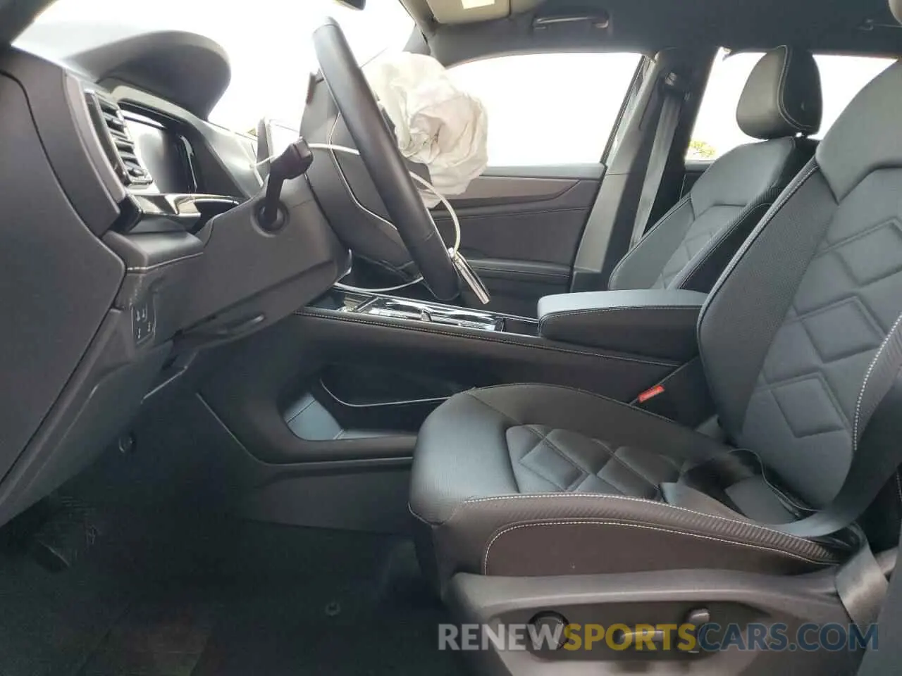 7 Photograph of a damaged car 1V2WE2CA5SC207253 VOLKSWAGEN ATLAS 2025