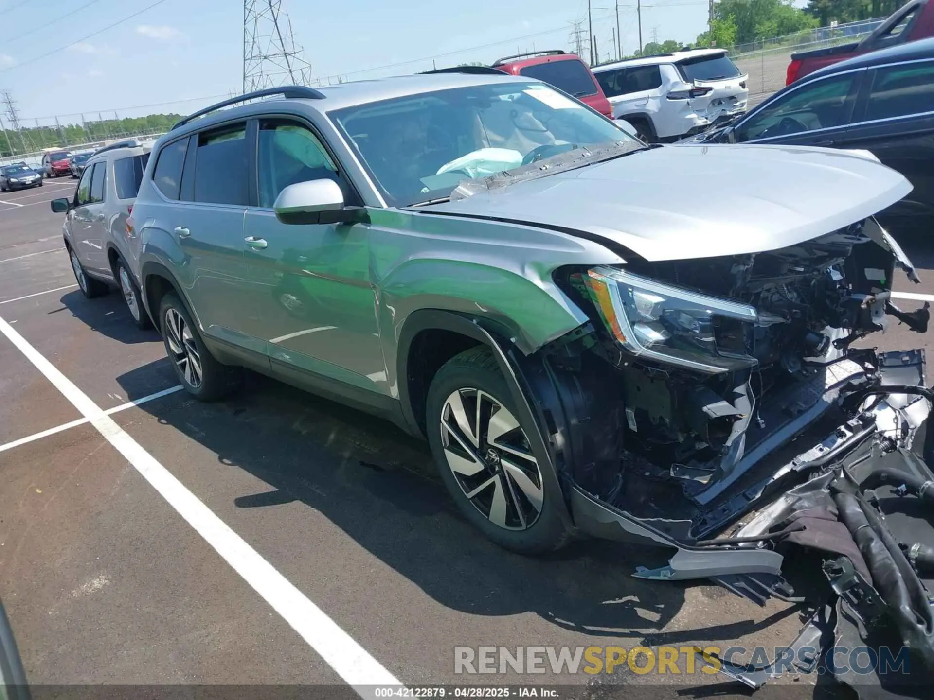 1 Photograph of a damaged car 1V2WR2CA4SC509329 VOLKSWAGEN ATLAS 2025