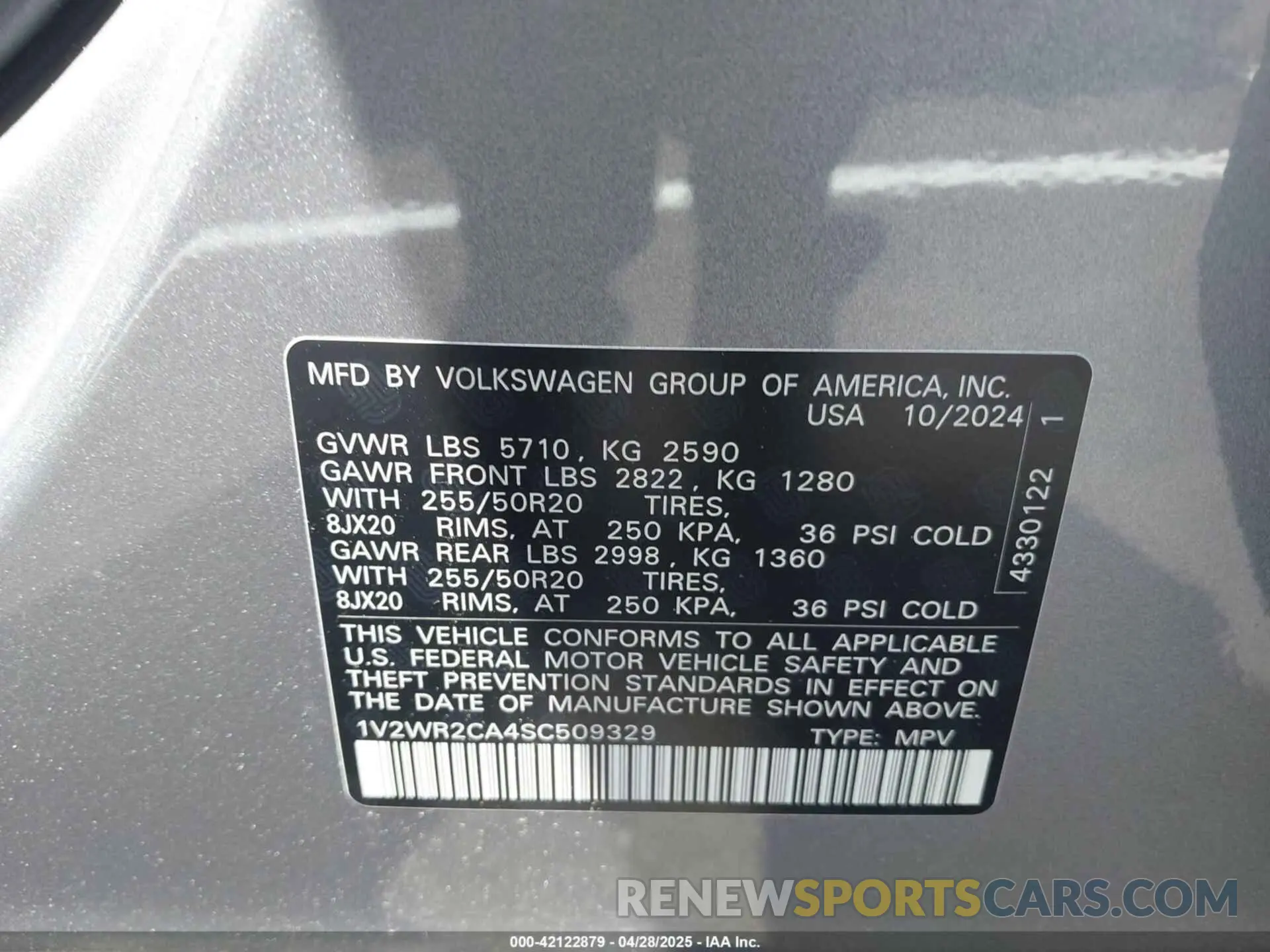 9 Photograph of a damaged car 1V2WR2CA4SC509329 VOLKSWAGEN ATLAS 2025