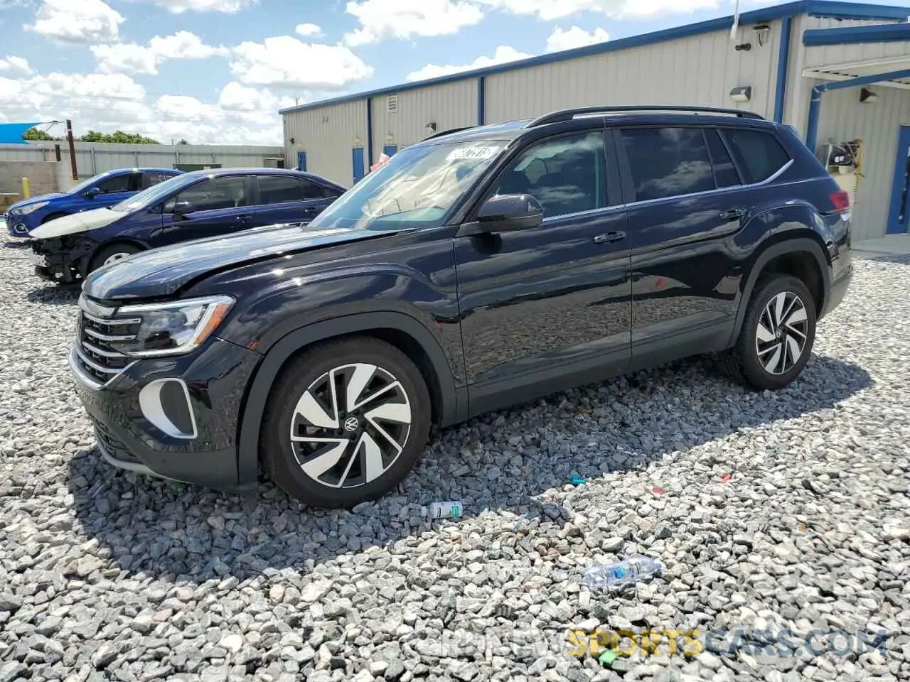 1 Фотография поврежденного автомобиля 1V2WR2CA7SC500575 VOLKSWAGEN ATLAS 2025