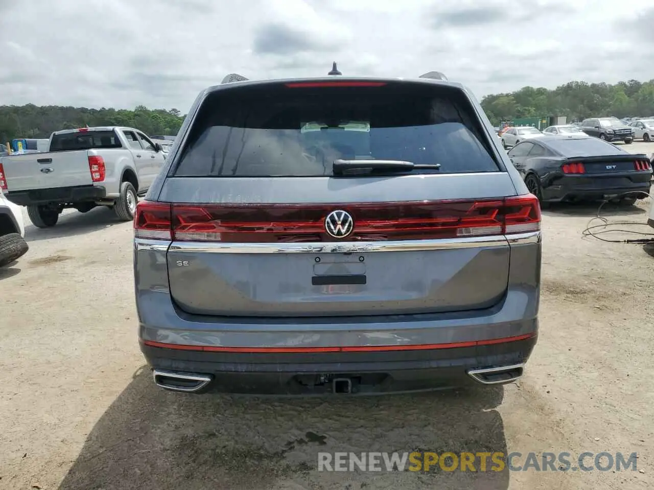 6 Photograph of a damaged car 1V2WR2CA9SC540088 VOLKSWAGEN ATLAS 2025