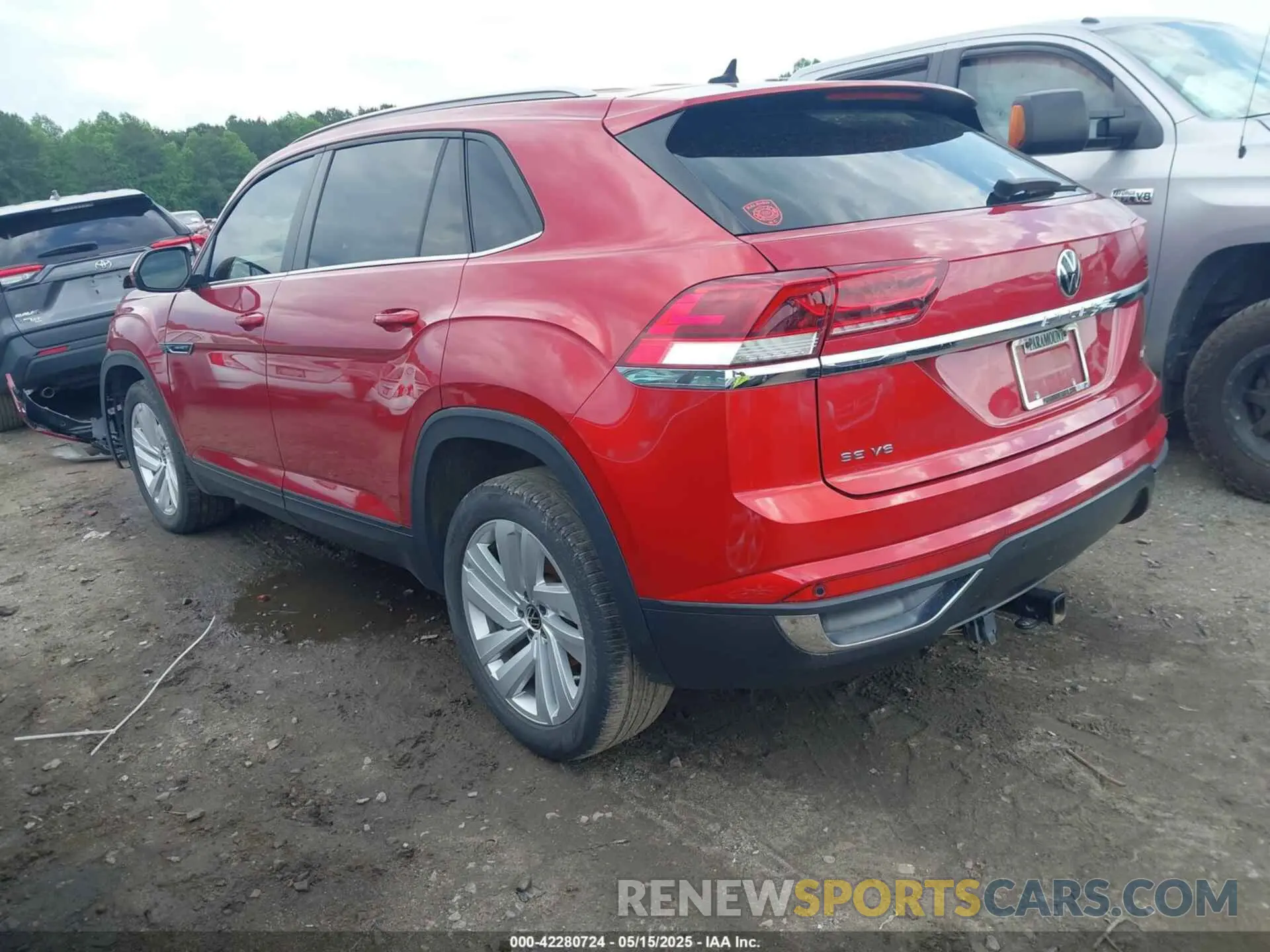 3 Photograph of a damaged car 1V21E2CA8LC209638 VOLKSWAGEN ATLAS CROSS SPORT 2020