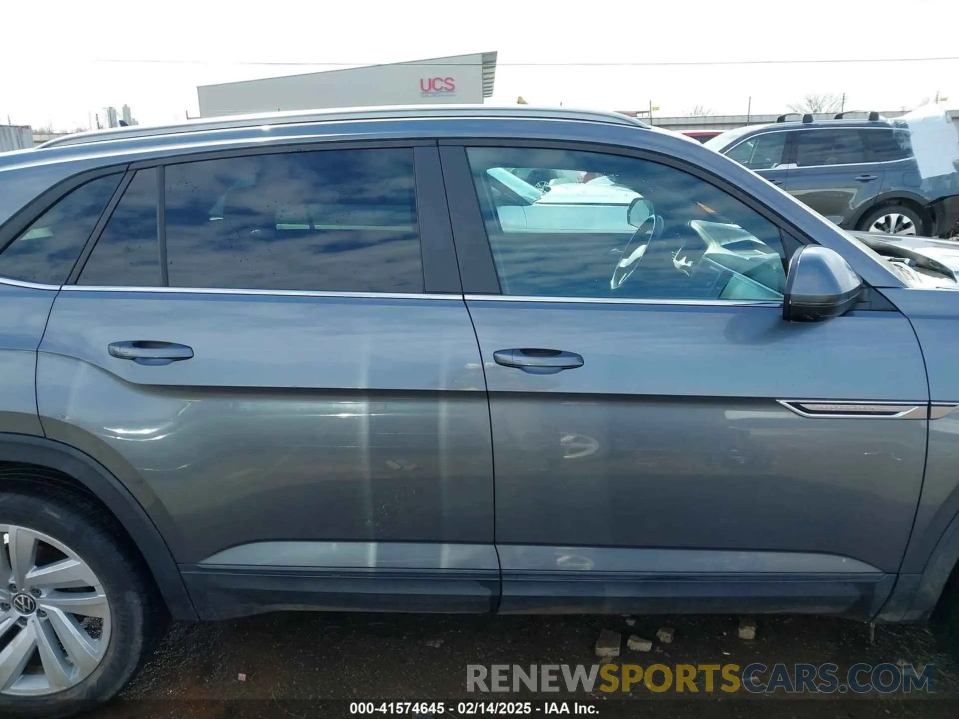 14 Photograph of a damaged car 1V21E2CA9LC211835 VOLKSWAGEN ATLAS CROSS SPORT 2020