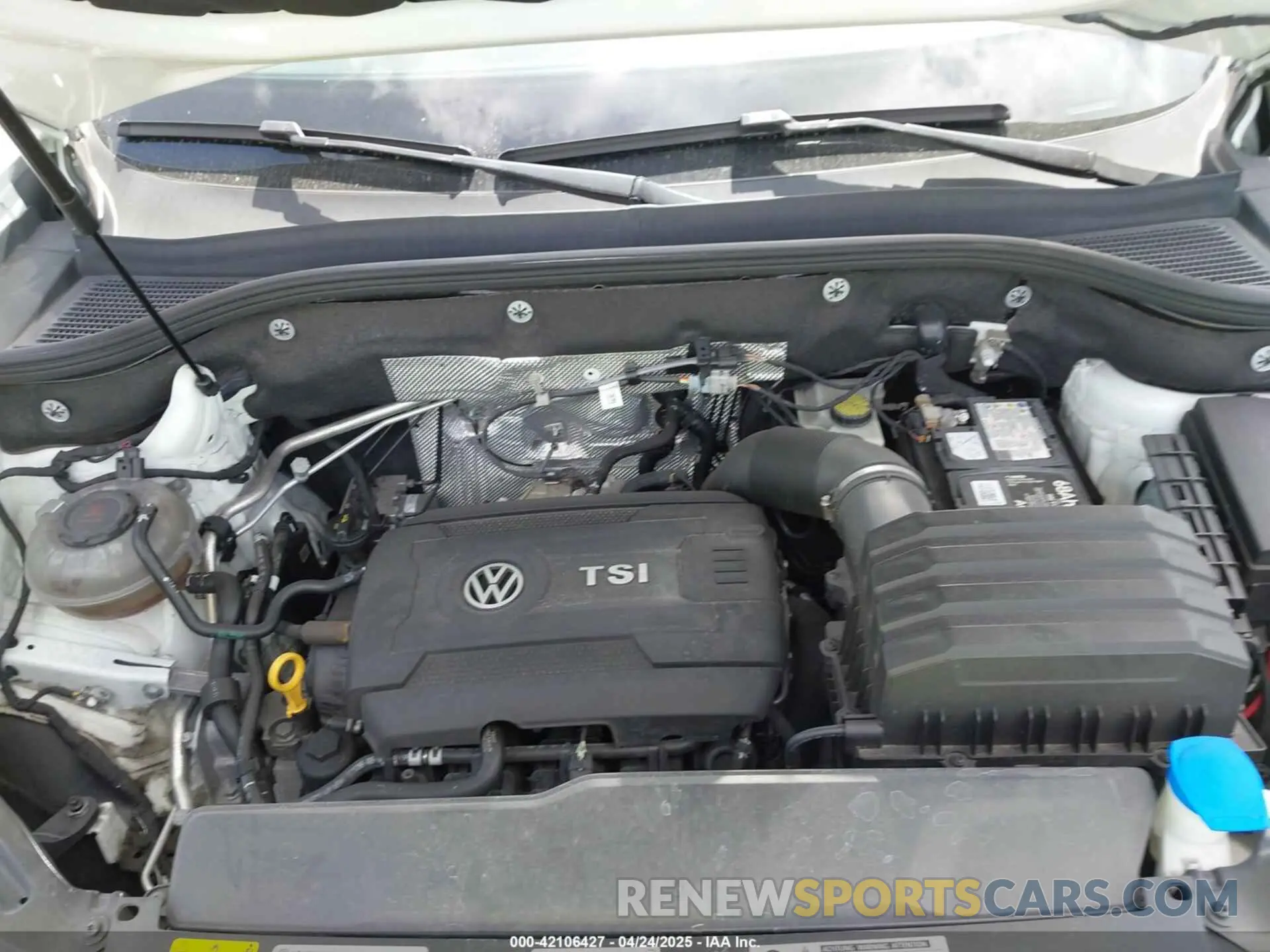 10 Photograph of a damaged car 1V23C2CA6LC219521 VOLKSWAGEN ATLAS CROSS SPORT 2020