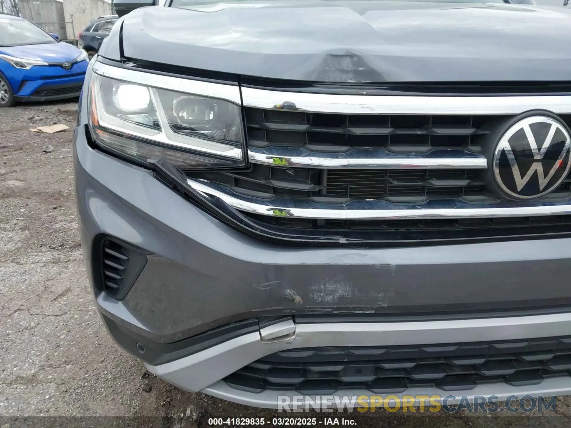 6 Photograph of a damaged car 1V25C2CA1LC201646 VOLKSWAGEN ATLAS CROSS SPORT 2020