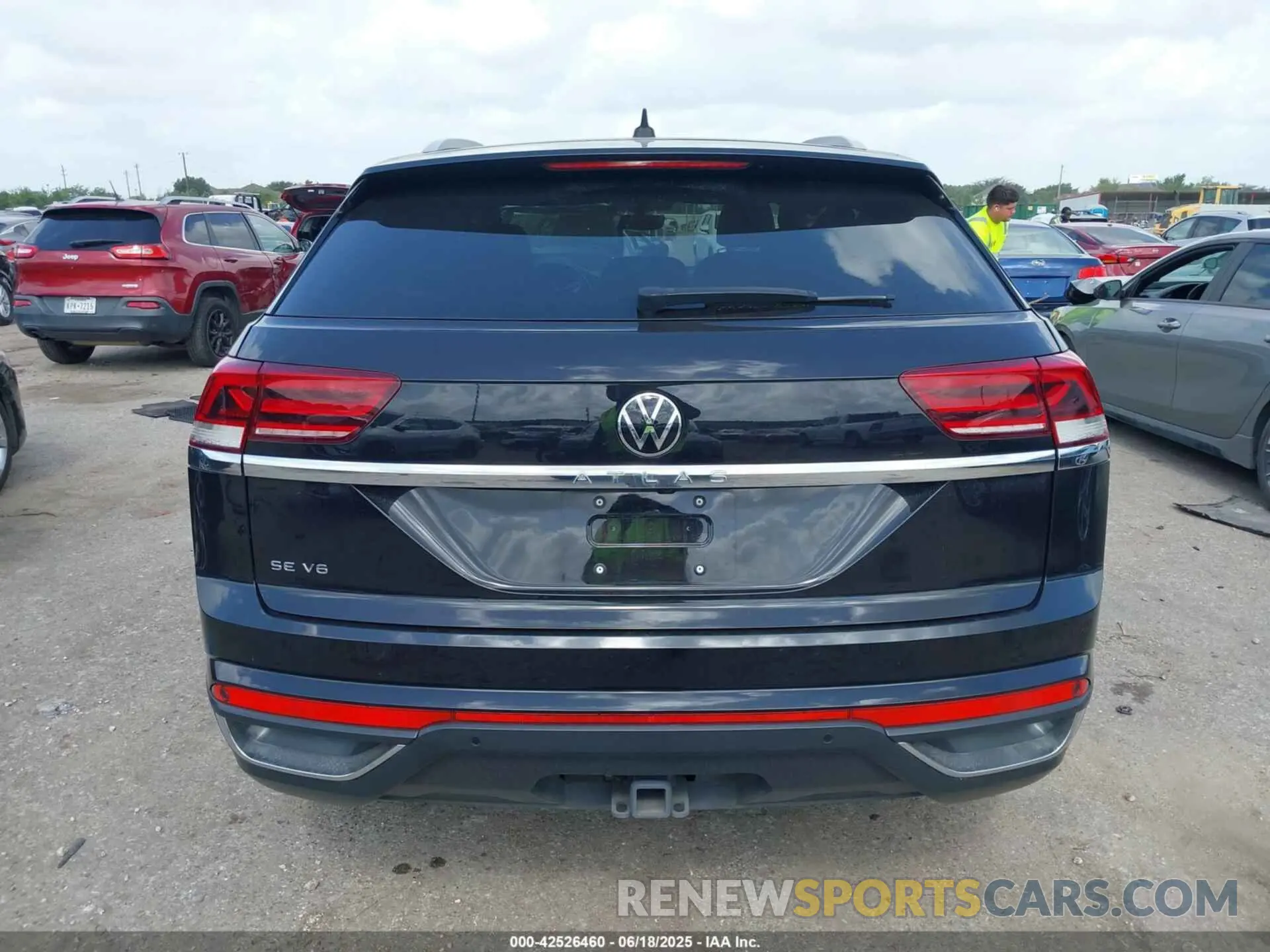 15 Photograph of a damaged car 1V25E2CA8LC230538 VOLKSWAGEN ATLAS CROSS SPORT 2020