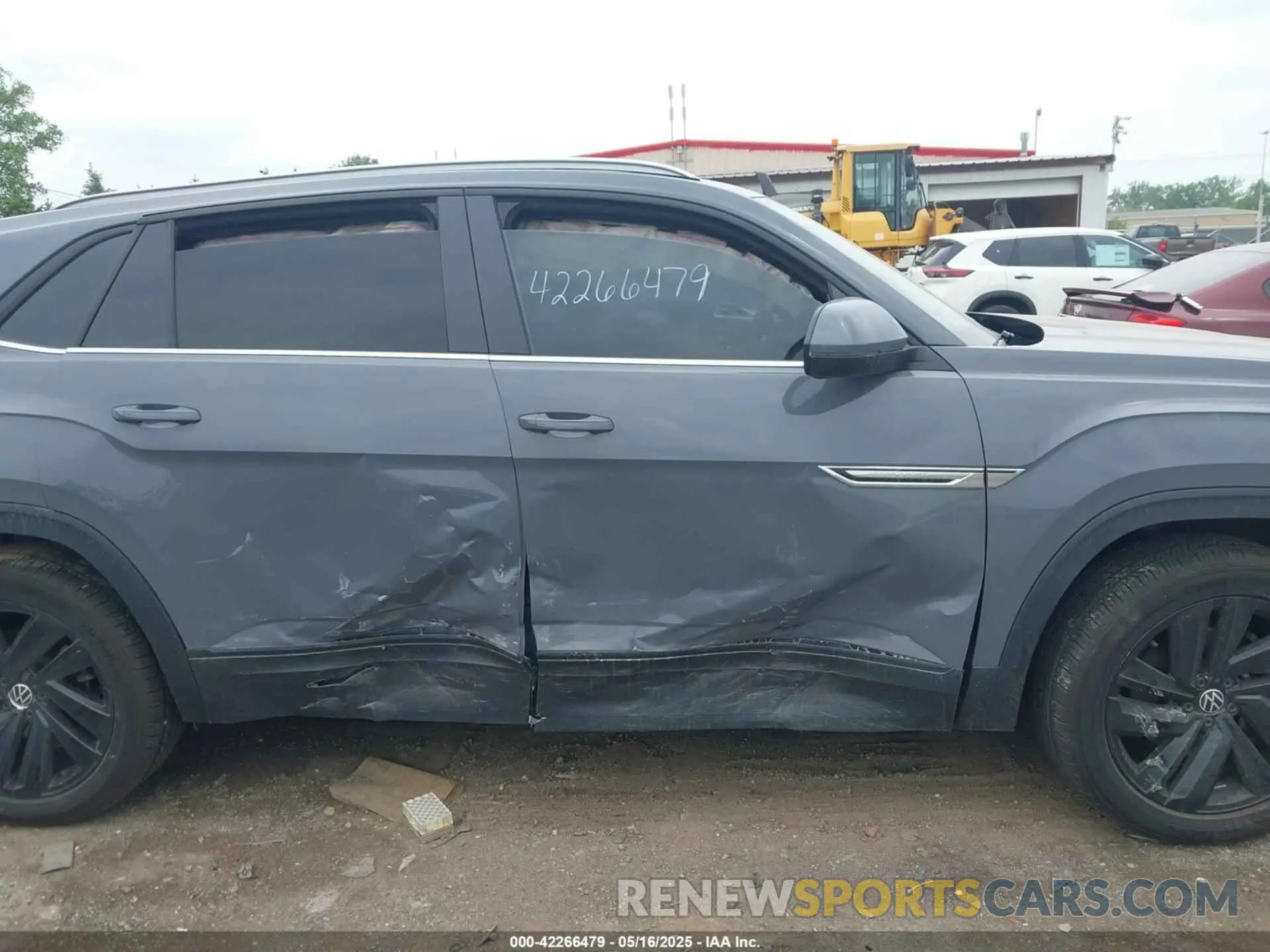 12 Photograph of a damaged car 1V26C2CA7LC227060 VOLKSWAGEN ATLAS CROSS SPORT 2020