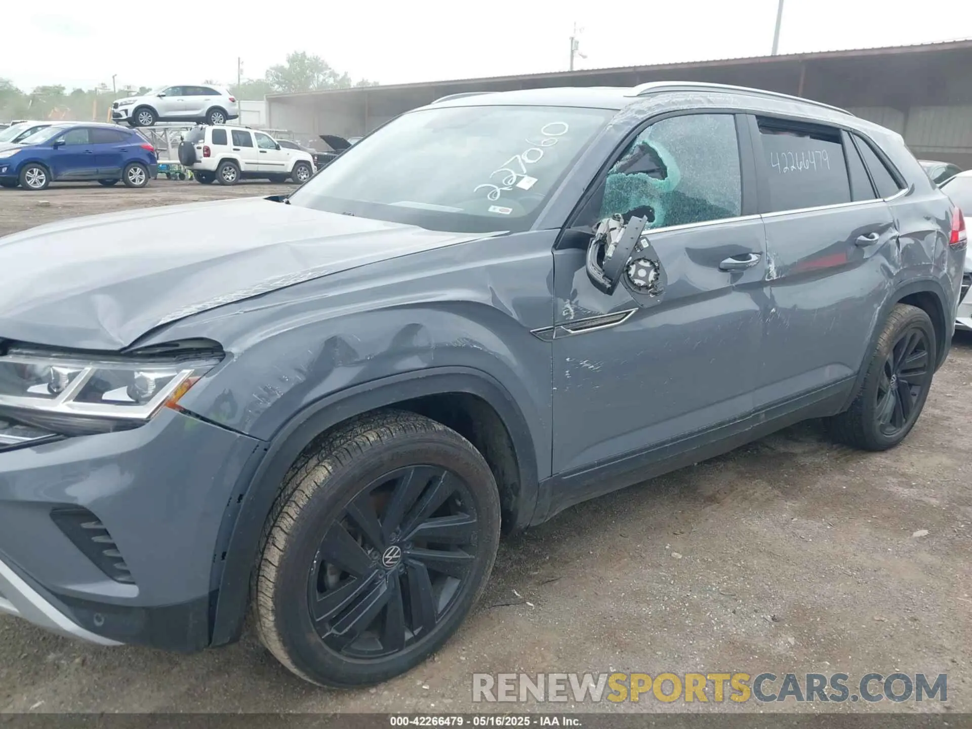 16 Photograph of a damaged car 1V26C2CA7LC227060 VOLKSWAGEN ATLAS CROSS SPORT 2020