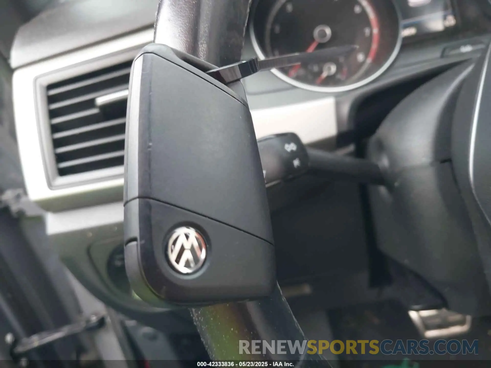 11 Photograph of a damaged car 1V26E2CAXLC227693 VOLKSWAGEN ATLAS CROSS SPORT 2020