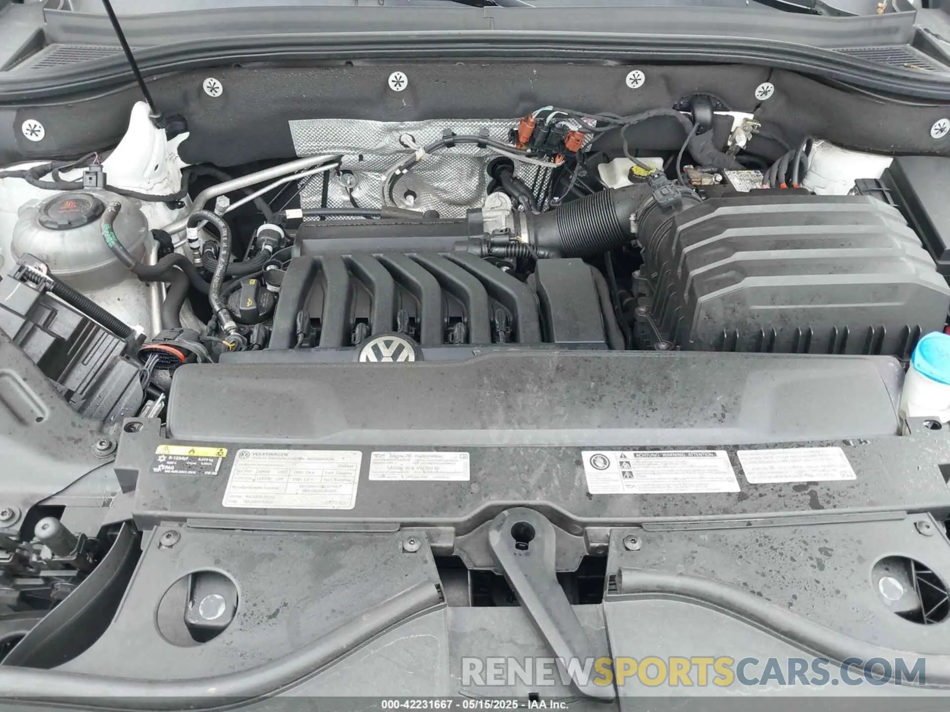 10 Photograph of a damaged car 1V2ME2CA5LC208928 VOLKSWAGEN ATLAS CROSS SPORT 2020