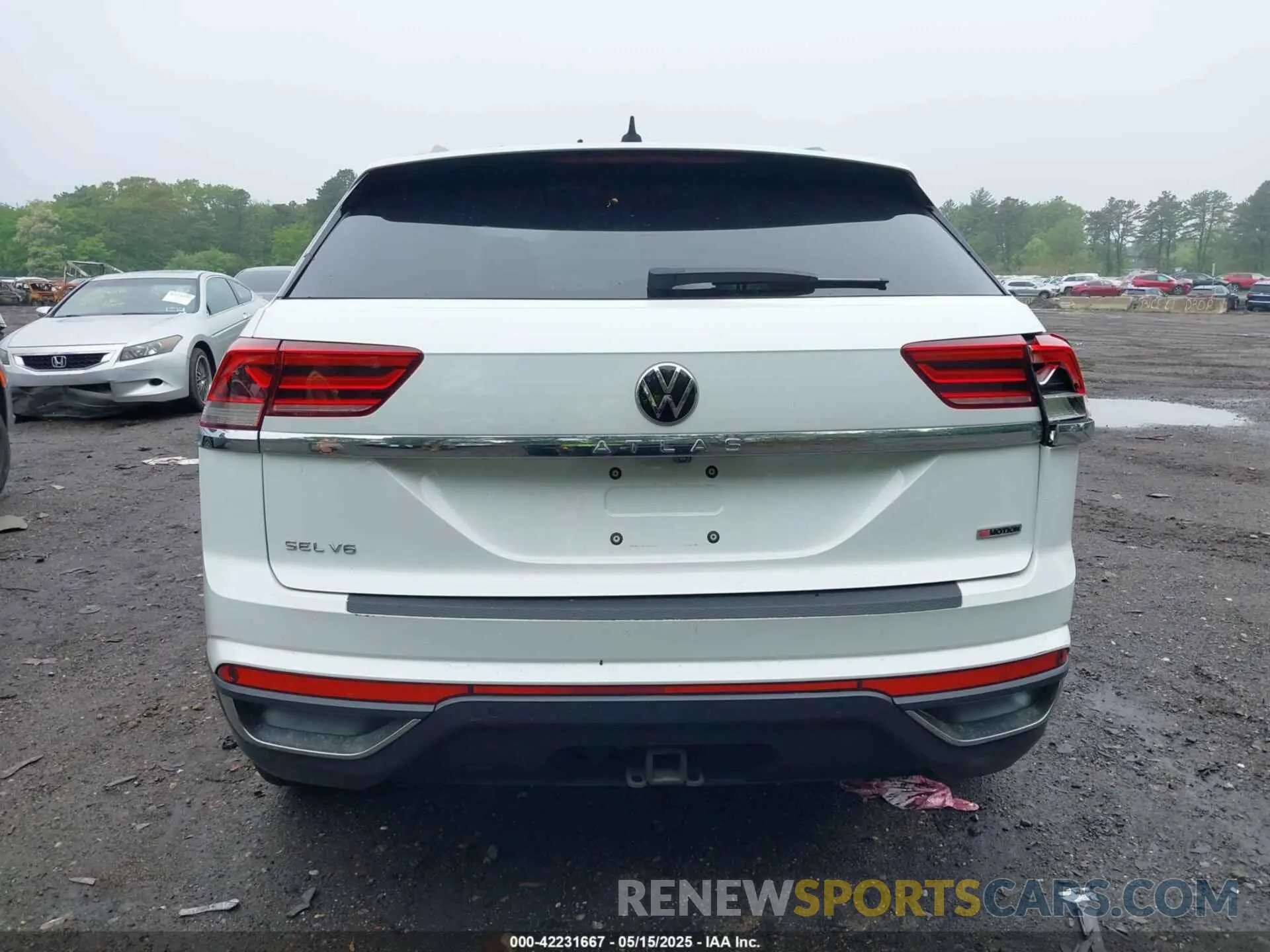 16 Photograph of a damaged car 1V2ME2CA5LC208928 VOLKSWAGEN ATLAS CROSS SPORT 2020