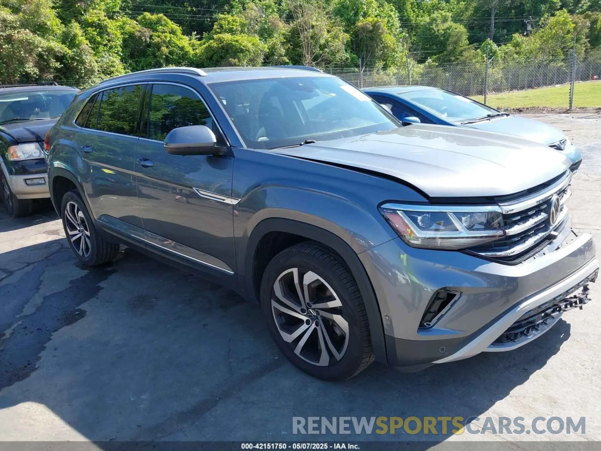 1 Photograph of a damaged car 1V2NE2CA0LC224717 VOLKSWAGEN ATLAS CROSS SPORT 2020