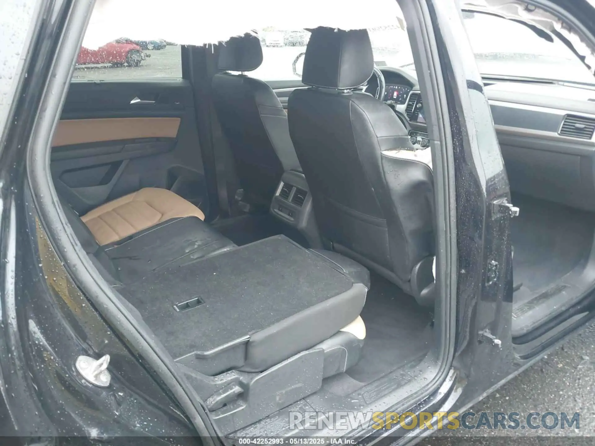 8 Photograph of a damaged car 1V2NE2CA6LC219893 VOLKSWAGEN ATLAS CROSS SPORT 2020