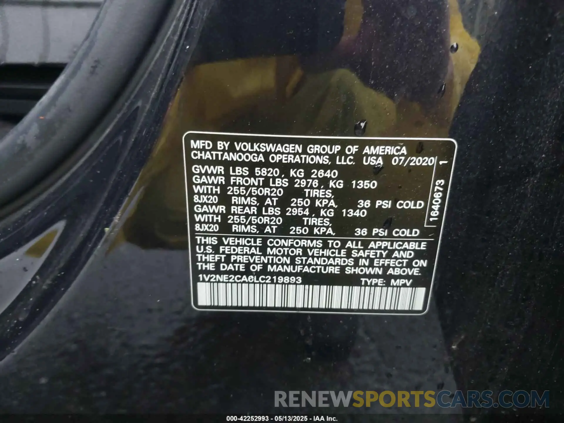 9 Photograph of a damaged car 1V2NE2CA6LC219893 VOLKSWAGEN ATLAS CROSS SPORT 2020