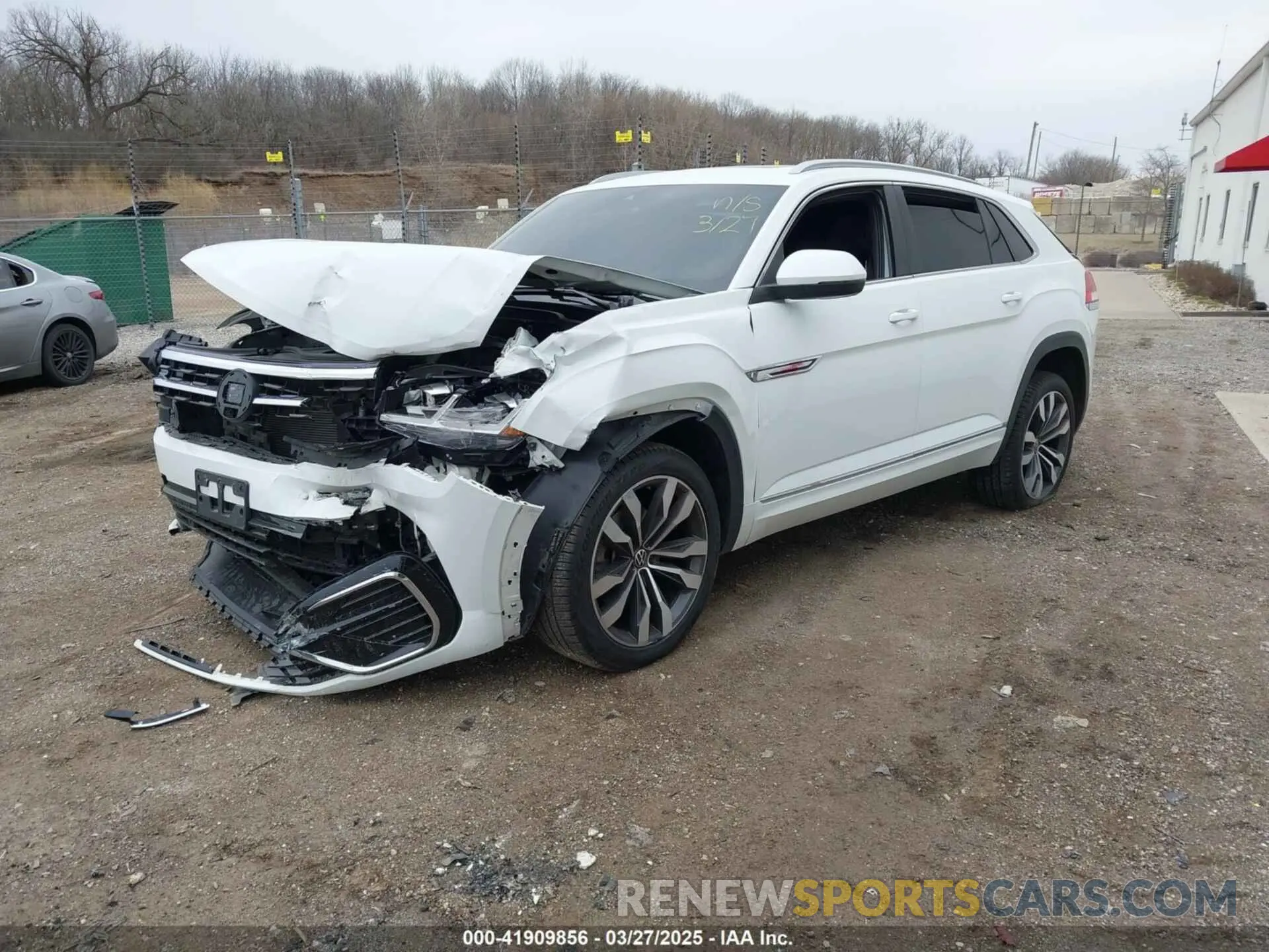 2 Фотография поврежденного автомобиля 1V2RE2CA2LC225112 VOLKSWAGEN ATLAS CROSS SPORT 2020