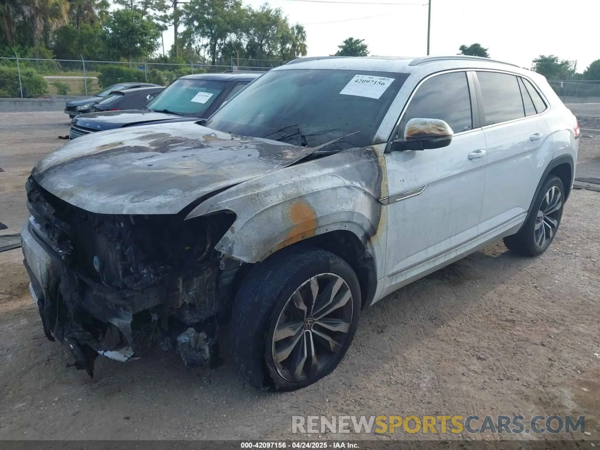 2 Фотография поврежденного автомобиля 1V2RE2CA2LC232187 VOLKSWAGEN ATLAS CROSS SPORT 2020