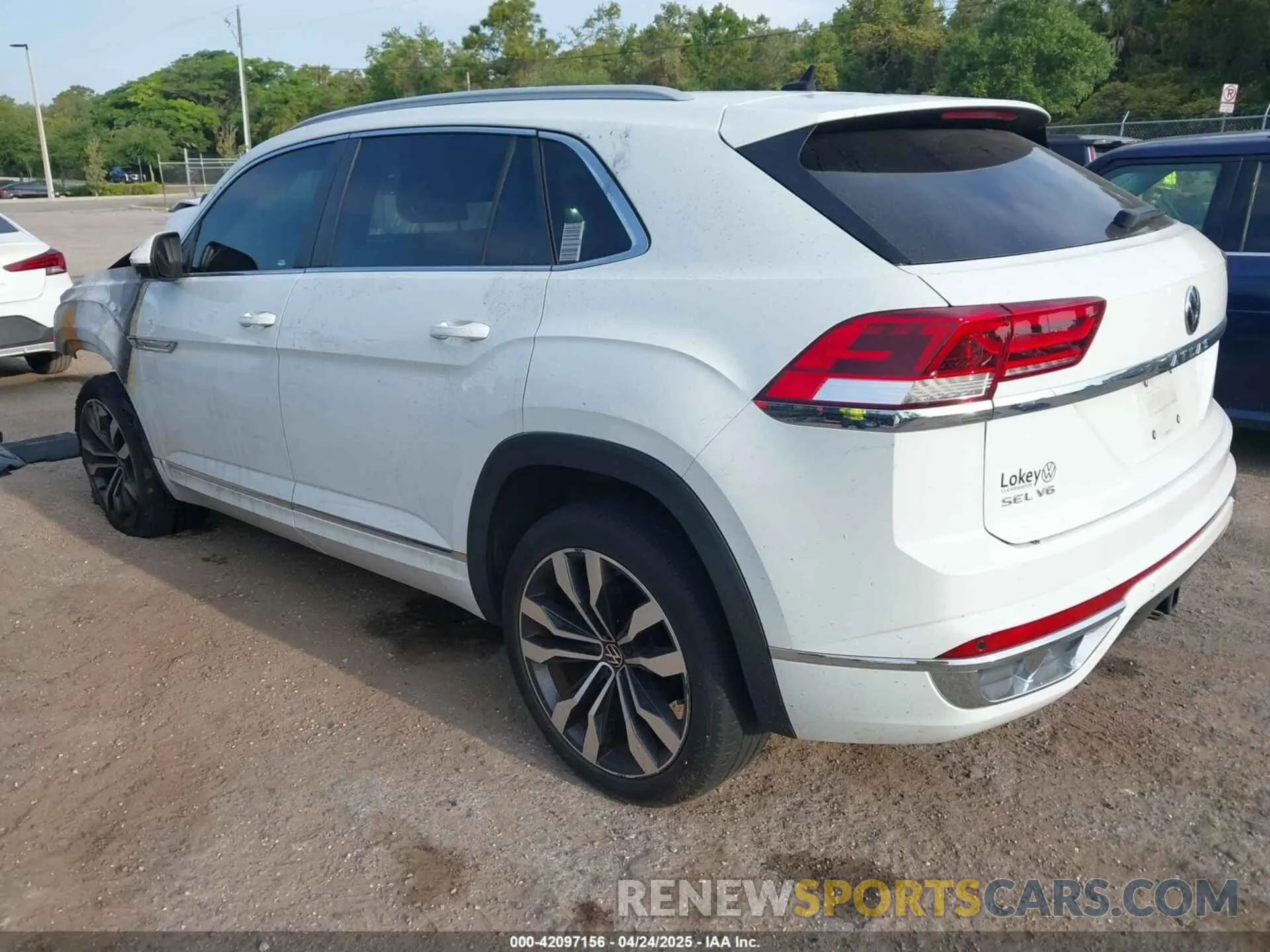 3 Фотография поврежденного автомобиля 1V2RE2CA2LC232187 VOLKSWAGEN ATLAS CROSS SPORT 2020