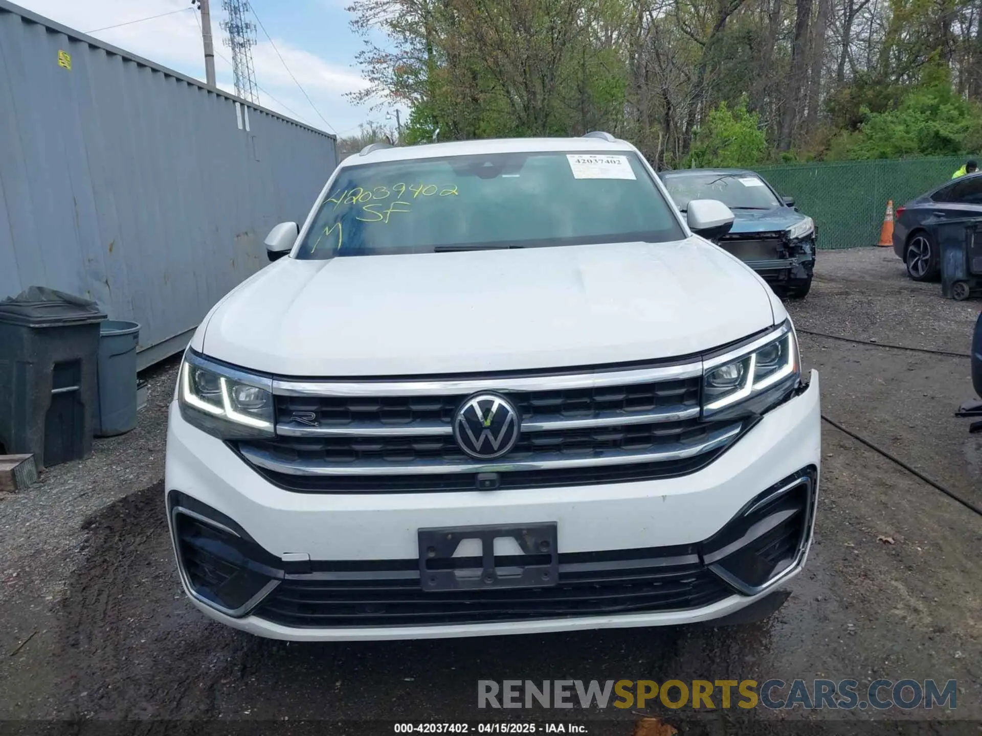 12 Photograph of a damaged car 1V2TE2CA5LC219388 VOLKSWAGEN ATLAS CROSS SPORT 2020