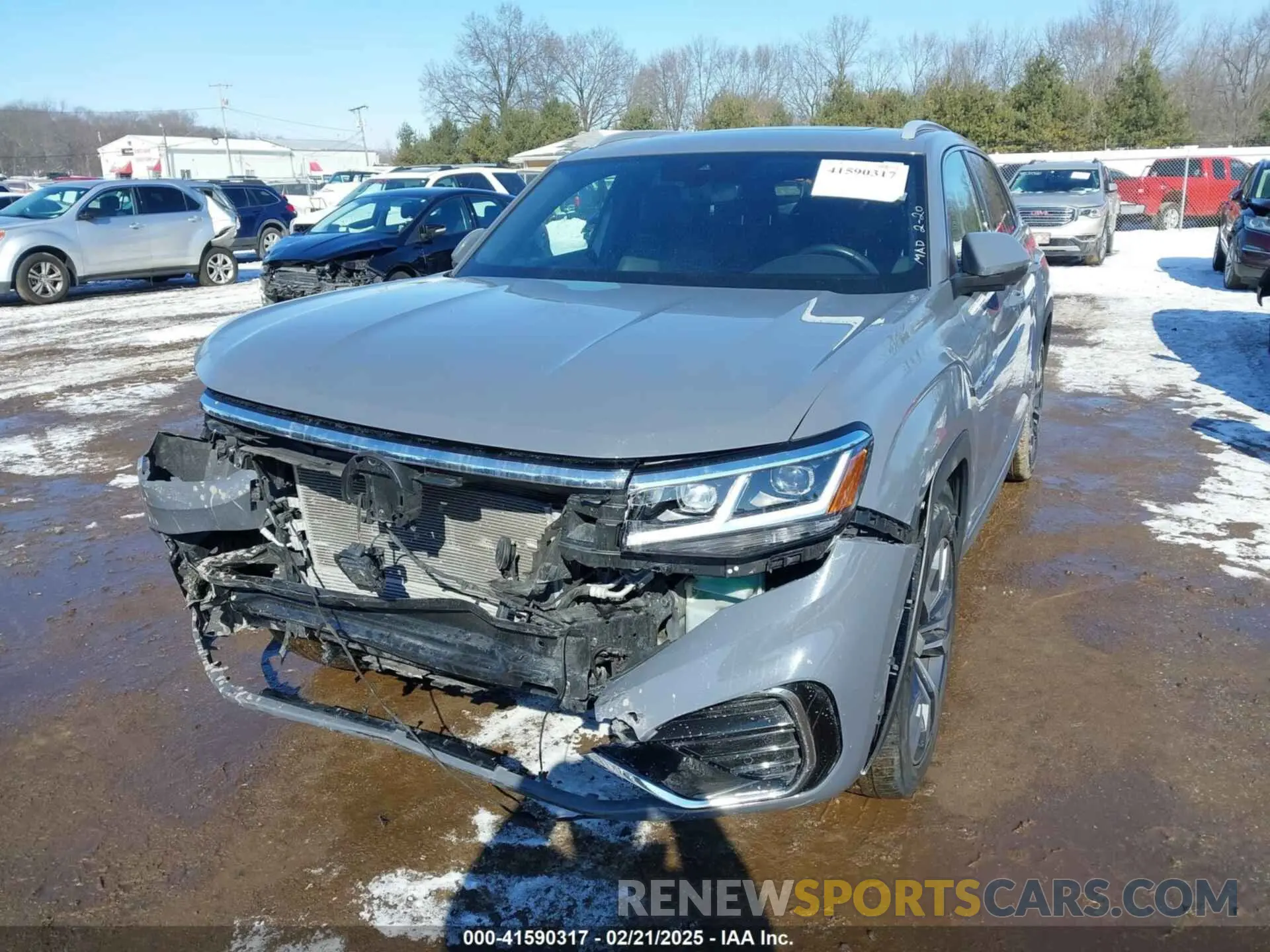 2 Фотография поврежденного автомобиля 1V2TE2CA9LC224044 VOLKSWAGEN ATLAS CROSS SPORT 2020