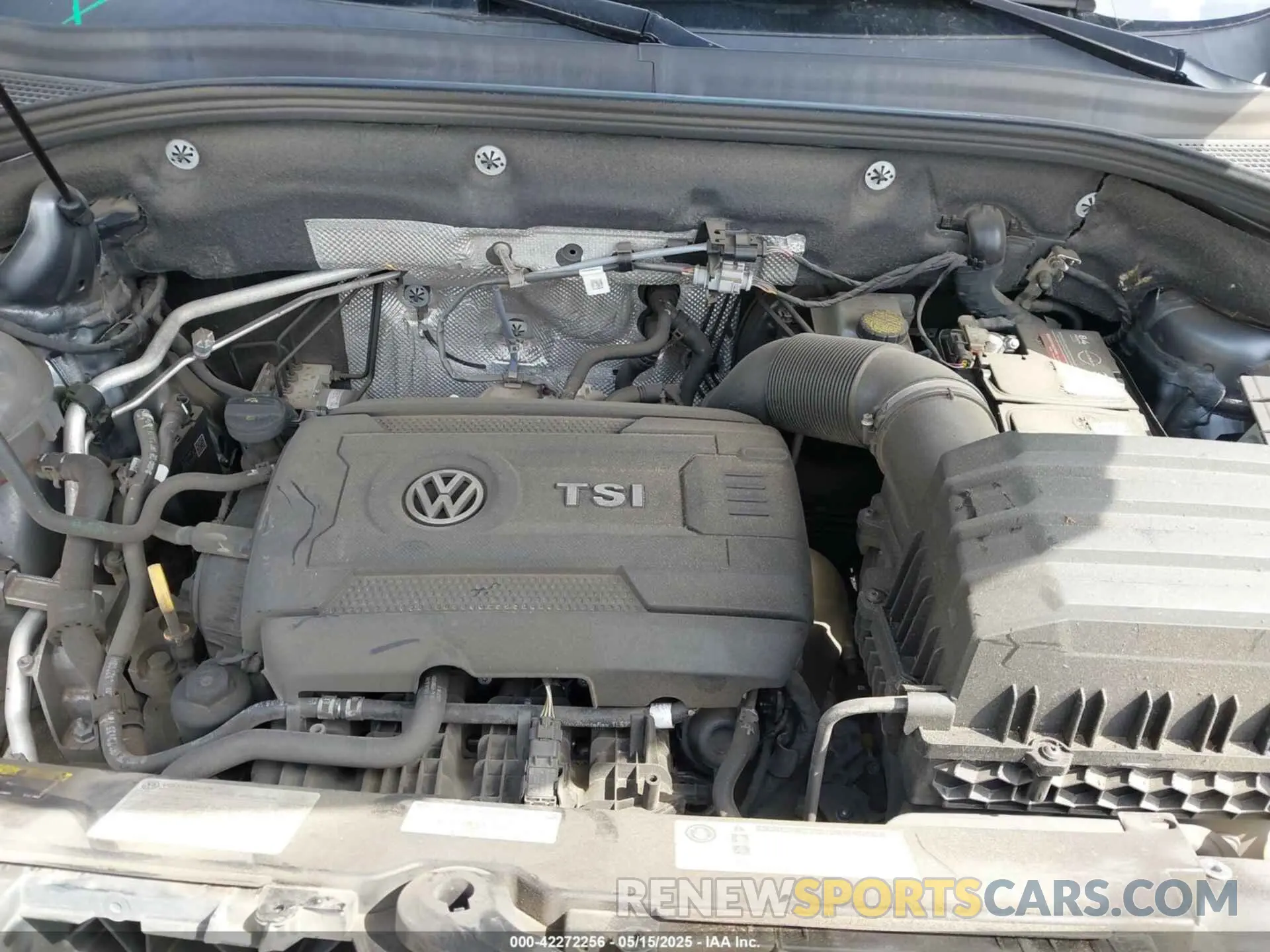 10 Photograph of a damaged car 1V2YC2CA6LC205401 VOLKSWAGEN ATLAS CROSS SPORT 2020
