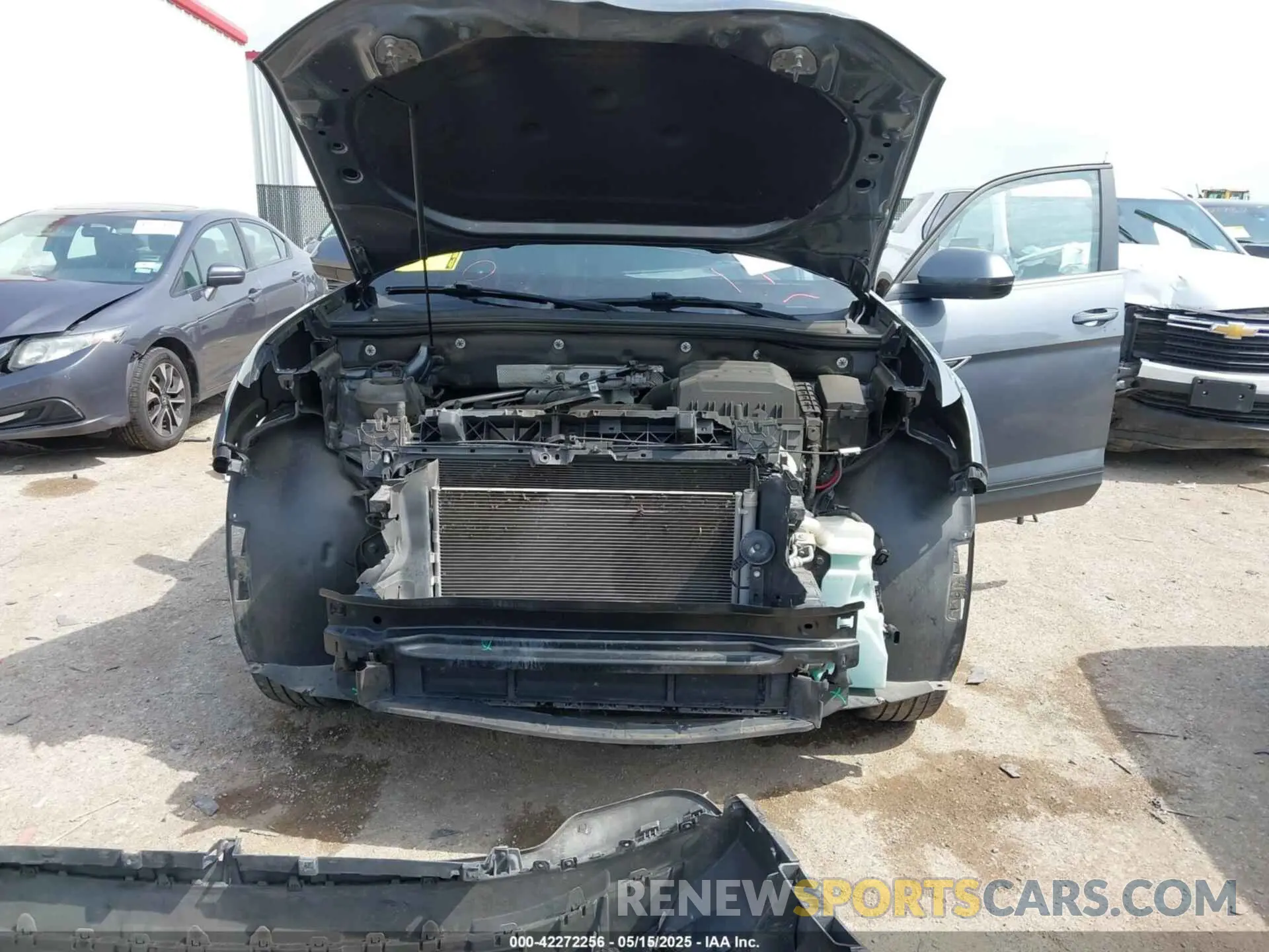 6 Photograph of a damaged car 1V2YC2CA6LC205401 VOLKSWAGEN ATLAS CROSS SPORT 2020