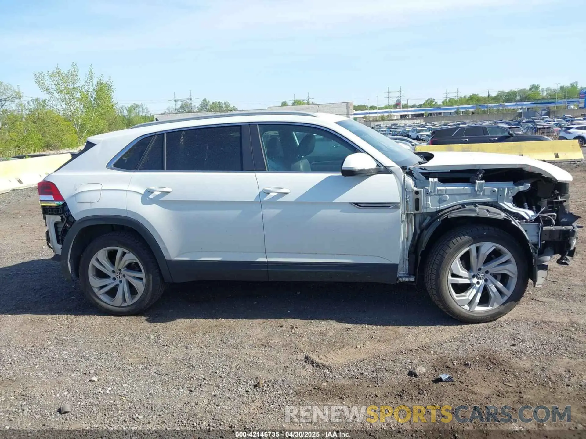 13 Фотография поврежденного автомобиля 1V2BC2CA4MC221989 VOLKSWAGEN ATLAS CROSS SPORT 2021